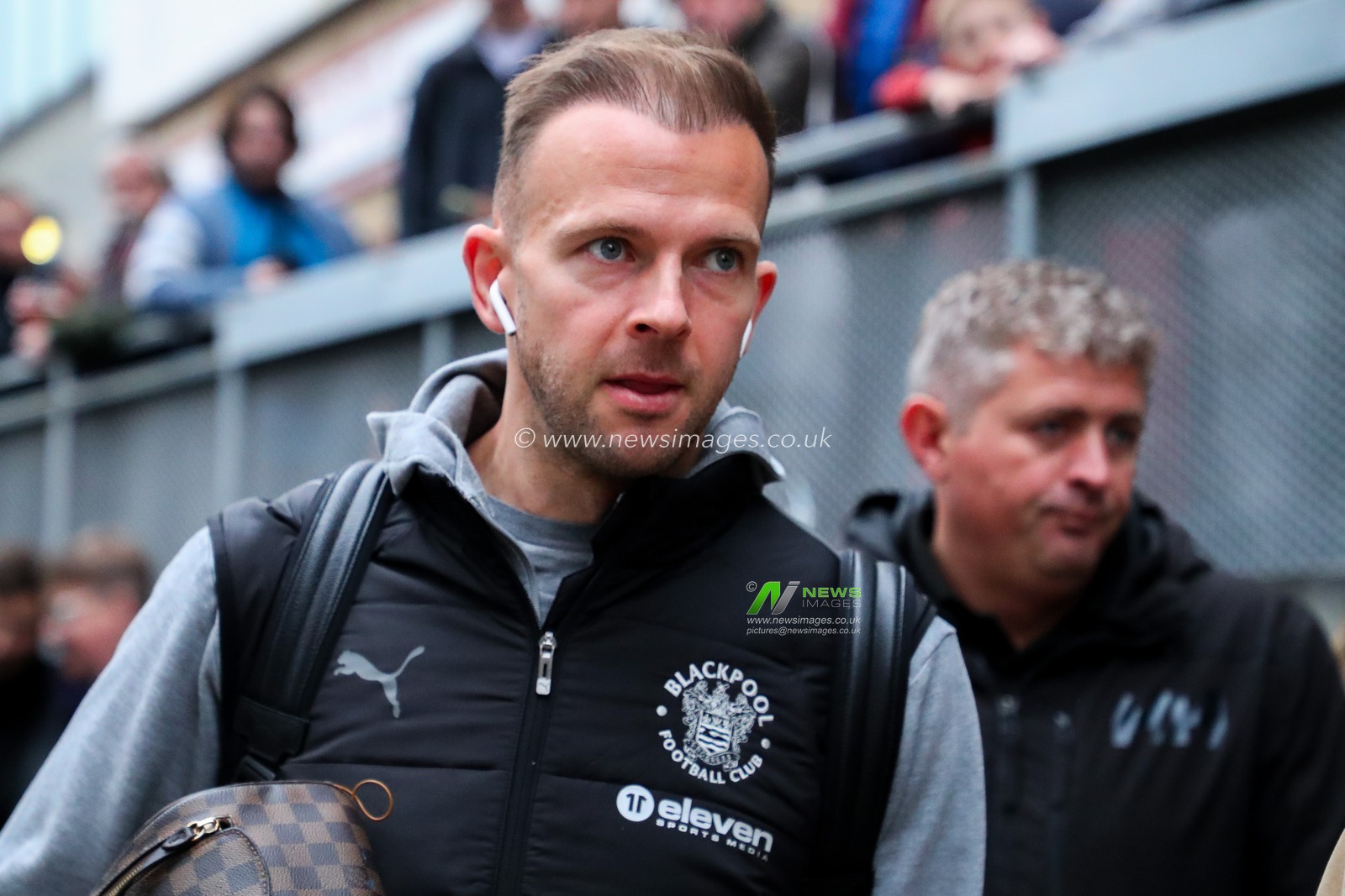 Jordan Rhodes of Blackpool arrives at Gaughan Group Stadium prior to the Sky Bet League 1 match Leyton Orient vs Blackpool at Gaughan Group Stadium, London, United Kingdom, 9th November 2024

(Photo by Izzy Poles/News Images)