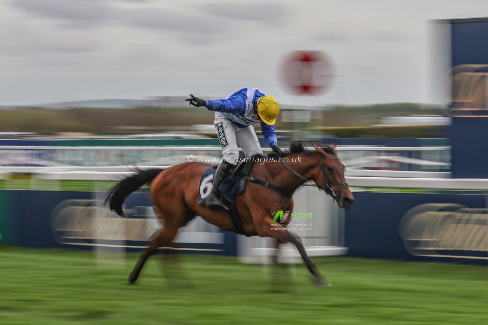 Kateira ridden by Harry Skelton wins during the The Randox Grand National 2024 Ladies Day at Aintree Racecourse, Liverpool, United Kingdom, 12th April 2024

(Photo by Mark Cosgrove/News Images)