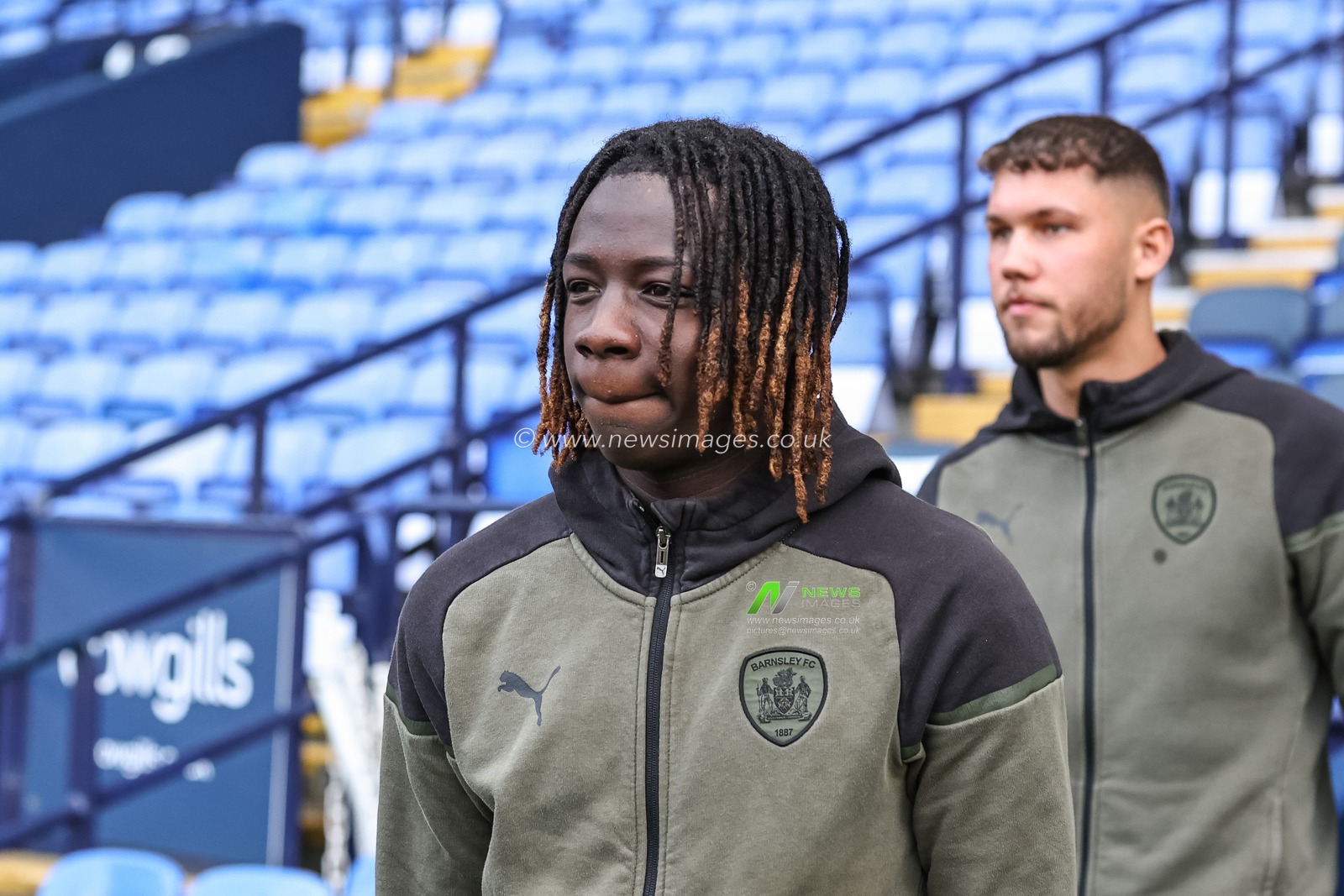 FÃ¡bio JalÃ³ of Barnsley arrives during the Sky Bet League 1 Play-offs Semi-final second leg match Bolton Wanderers vs Barnsley at Toughsheet Community Stadium, Bolton, United Kingdom, 7th May 2024

(Photo by Mark Cosgrove/News Images)