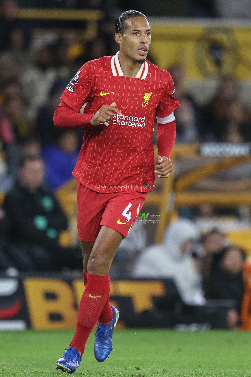 Virgil van Dijk of Liverpool during the Premier League match Wolverhampton Wanderers vs Liverpool at Molineux, Wolverhampton, United Kingdom, 28th September 2024

(Photo by Alfie Cosgrove/News Images)