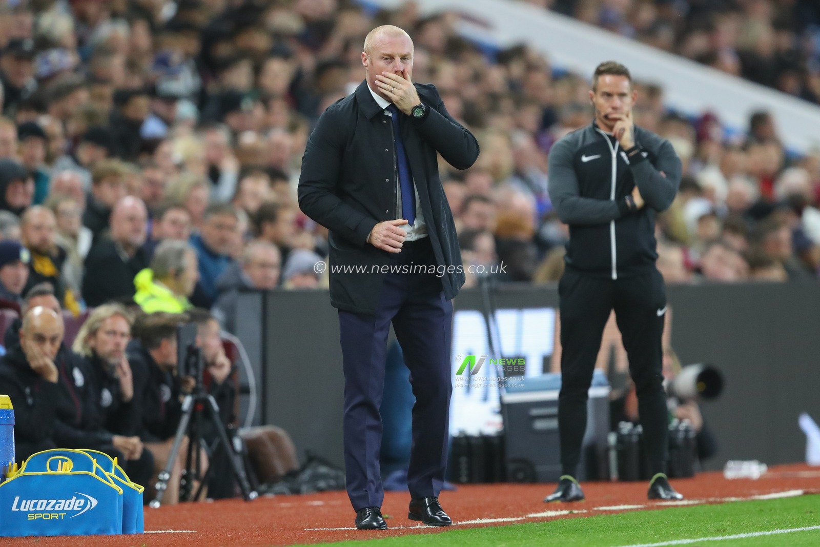 Sean Dyche manager of Everton during the Carabao Cup Third Round match Aston Villa vs Everton at Villa Park, Birmingham, United Kingdom, 27th September 2023

(Photo by Gareth Evans/News Images)