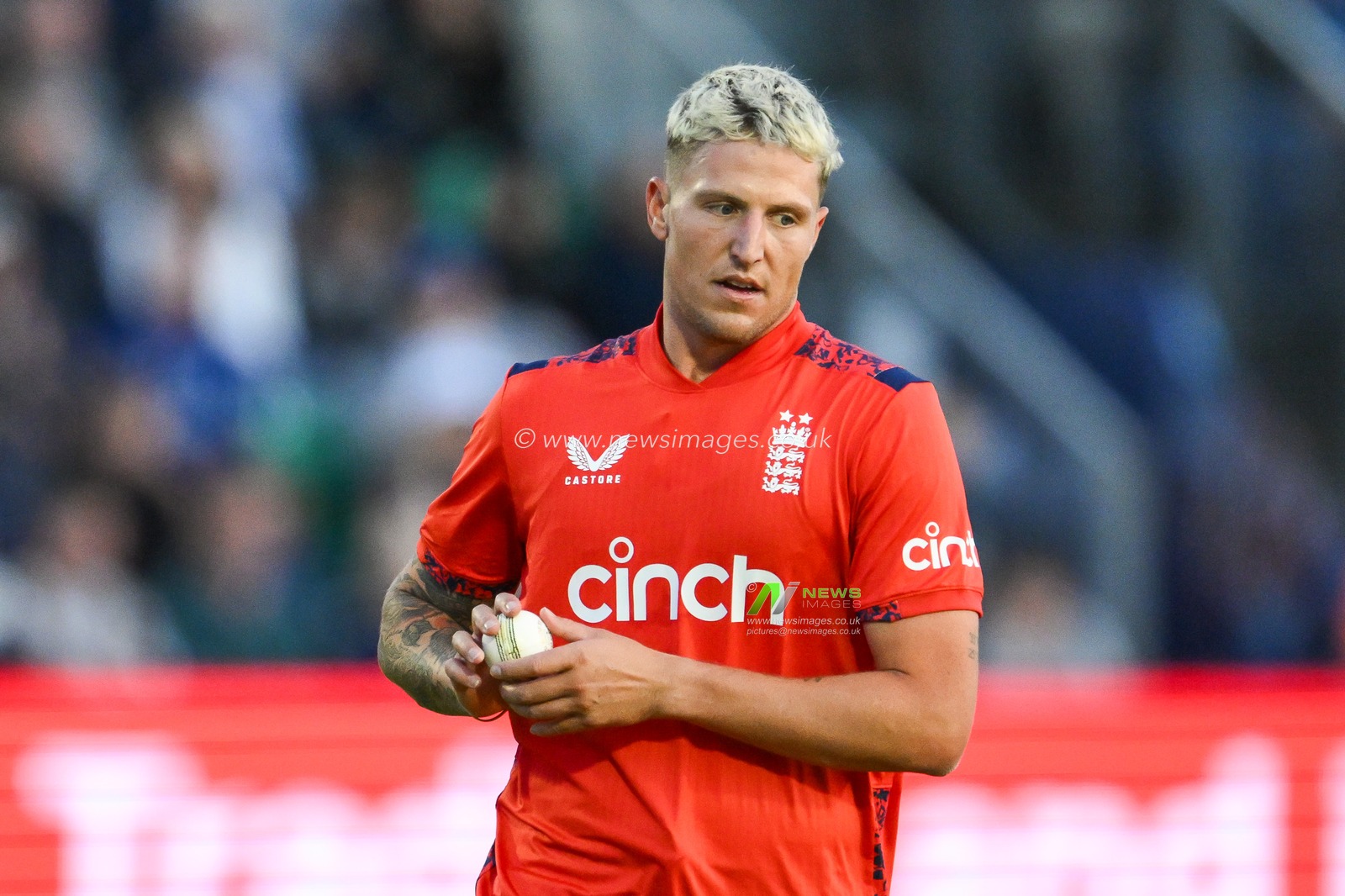 Brydon Carse of England prepares to bowl during the Second Vitality IT20 Series England v Australia at Sophia Gardens Cricket Ground, Cardiff, United Kingdom, 13th September 2024

(Photo by Craig Thomas/News Images)