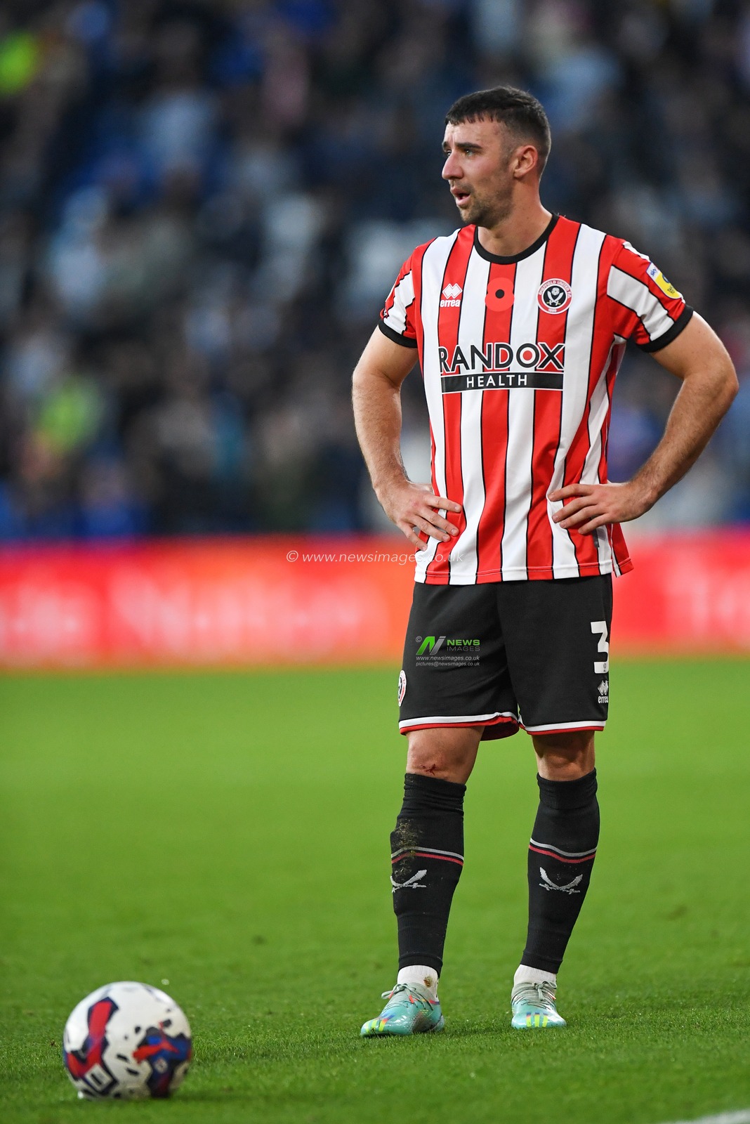 Enda Stevens #3 of Sheffield United during the Sky Bet Championship match Cardiff City vs Sheffield United at Cardiff City Stadium, Cardiff, United Kingdom, 12th November 2022

(Photo by Mike Jones/News Images)