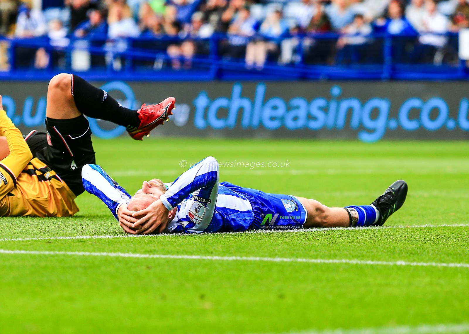 Barry Bannan of Sheffield Wednesday reacts to a missed chance during the Sky Bet Championship match Sheffield Wednesday vs Stoke City at Hillsborough, Sheffield, United Kingdom, 16th August 2025

(Photo by Richard Bierton/News Images)