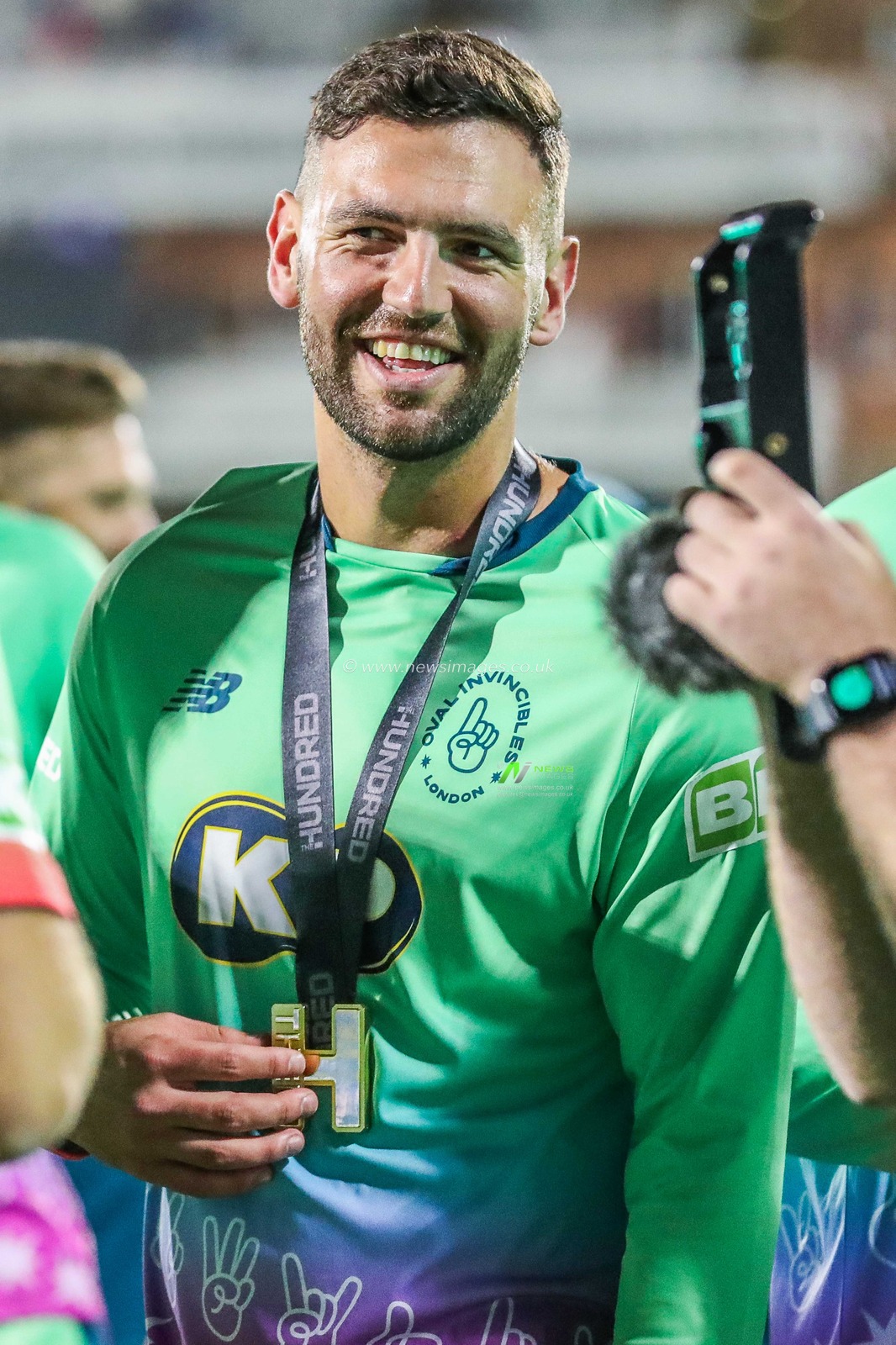 Donovan Ferreira of Oval Invincibles celebrates after Oval Invincibles win the tournament following the The Hundred match Oval Invincibles vs Southern Brave at The Kia Oval, London, United Kingdom, 8th August 2024

(Photo by Izzy Poles/News Images)