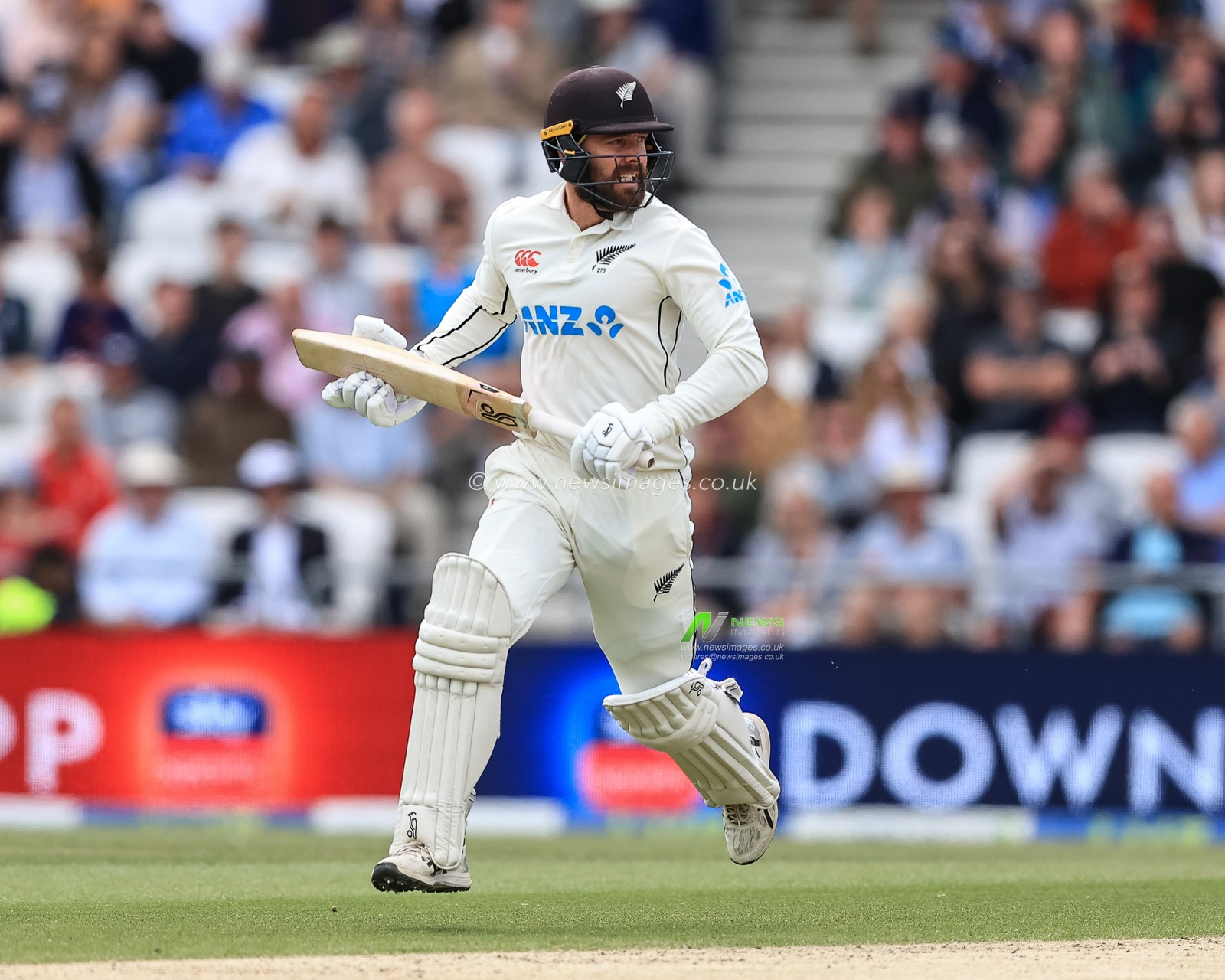 Tom Blundell of New Zealand makes two runs