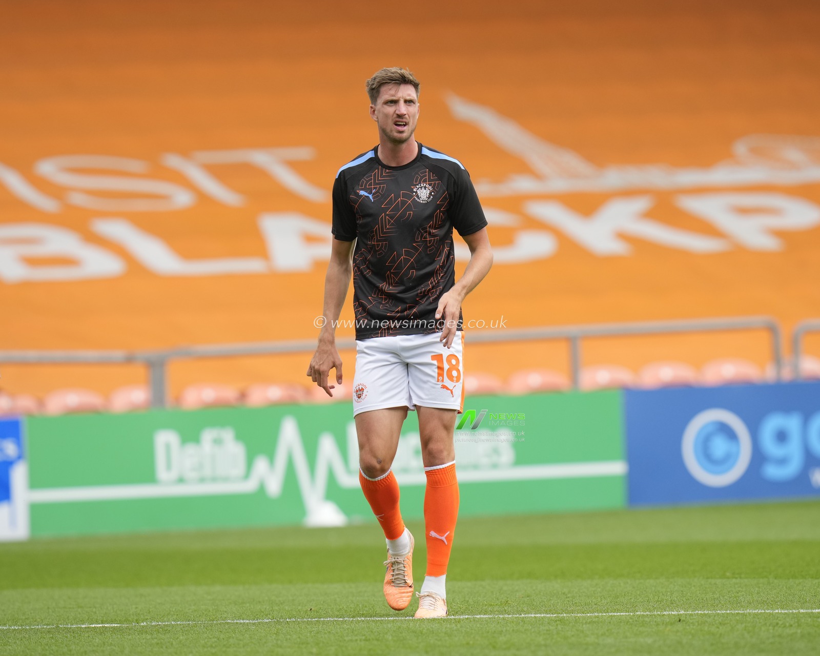 Jake Beesley #18 of Blackpool warms up before the Sky Bet League 1 match Blackpool vs Leyton Orient at Bloomfield Road, Blackpool, United Kingdom, 19th August 2023

(Photo by Steve Flynn/News Images)