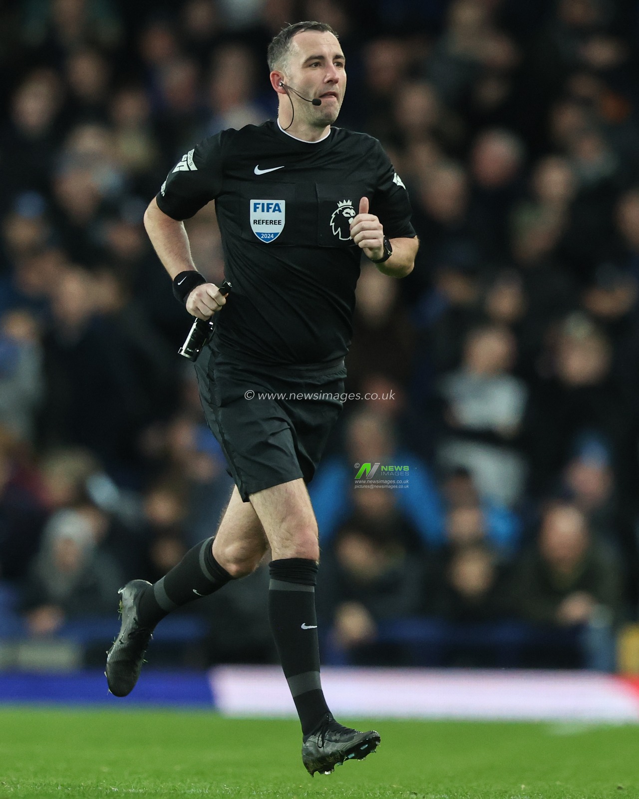 Referee Chris Kavanagh during the Premier League match Everton vs Brentford at Goodison Park, Liverpool, United Kingdom, 23rd November 2024

(Photo by Alfie Cosgrove/News Images)