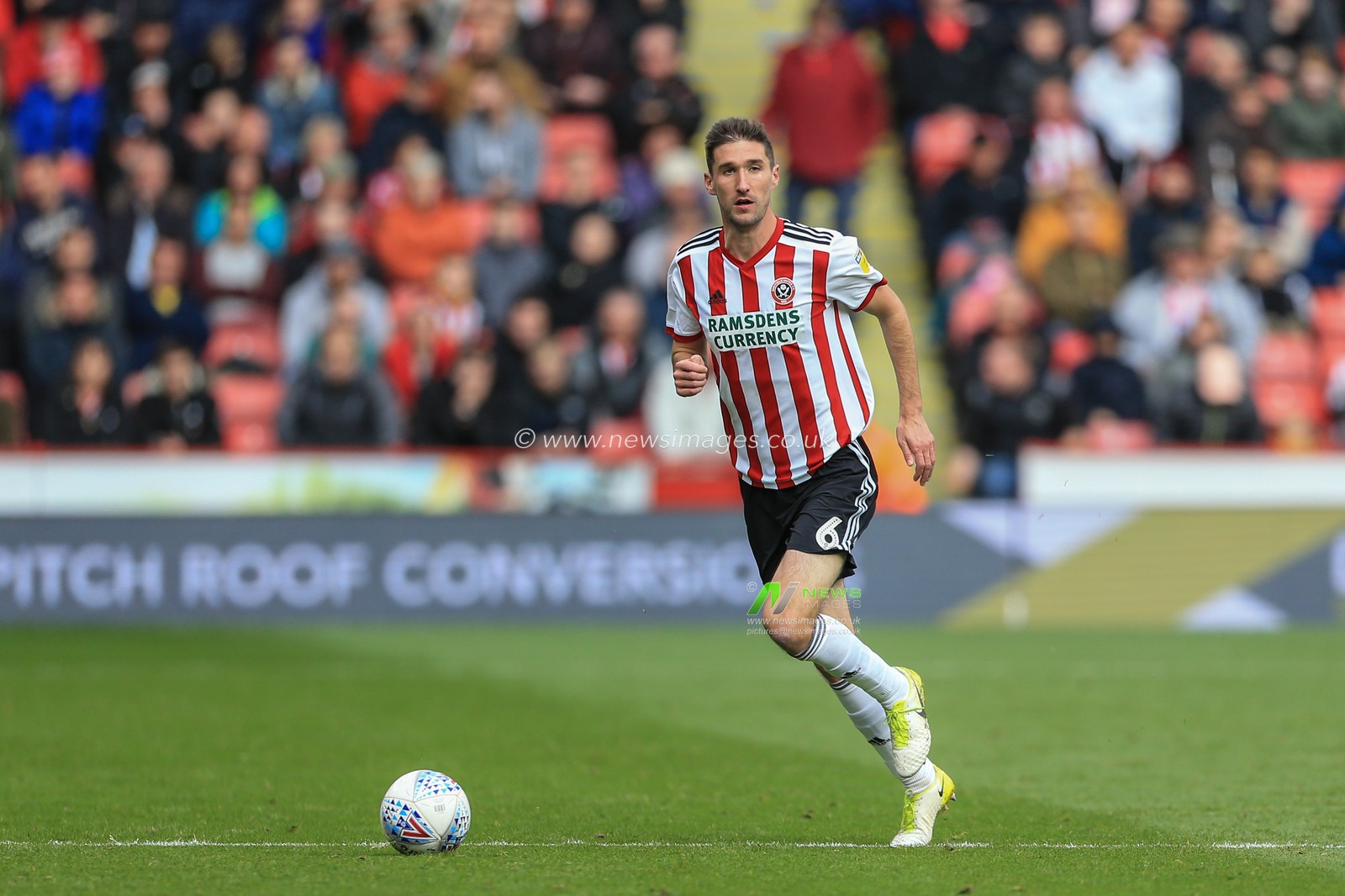 6th October 2018, Bramall Lane, Sheffield, England; Sky Bet Championship, Sheffield United v Hull City ; Chris Basham (06) of Sheffield United with the ball 


Credit: Mark Cosgrove/News Images