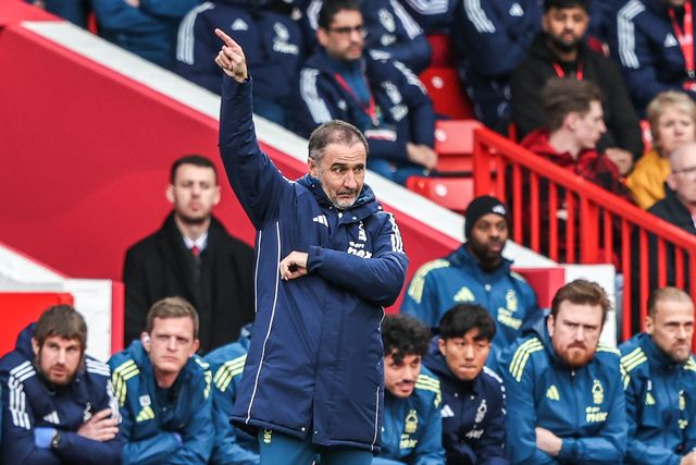 Vitor Pereira manager of Nottingham Forest gives his team instructions during the Premier League match Nottingham Forest vs Fulham at City Ground, Nottingham, United Kingdom on 15 March 2026

(Photo by Alfie Cosgrove/News Images)