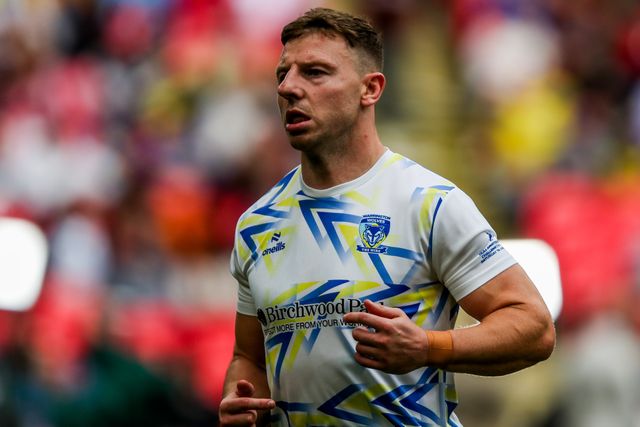 George Williams of Warrington Wolves warms up prior to the Betfred Challenge Cup Final Warrington Wolves vs Hull KR at Wembley Stadium, London, United Kingdom, 7th June 2025

(Photo by Izzy Poles/News Images)