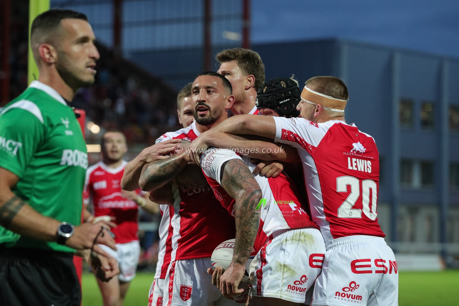Shaun Kenny-Dowall #4 of Hull KR celebrates his try with his teammates and makes the score 6-0 during the Betfred Super League Round 23 match Hull KR vs Leigh Leopards at Sewell Group Craven Park, Kingston upon Hull, United Kingdom, 25th August 2023

(Photo by James Heaton/News Images)