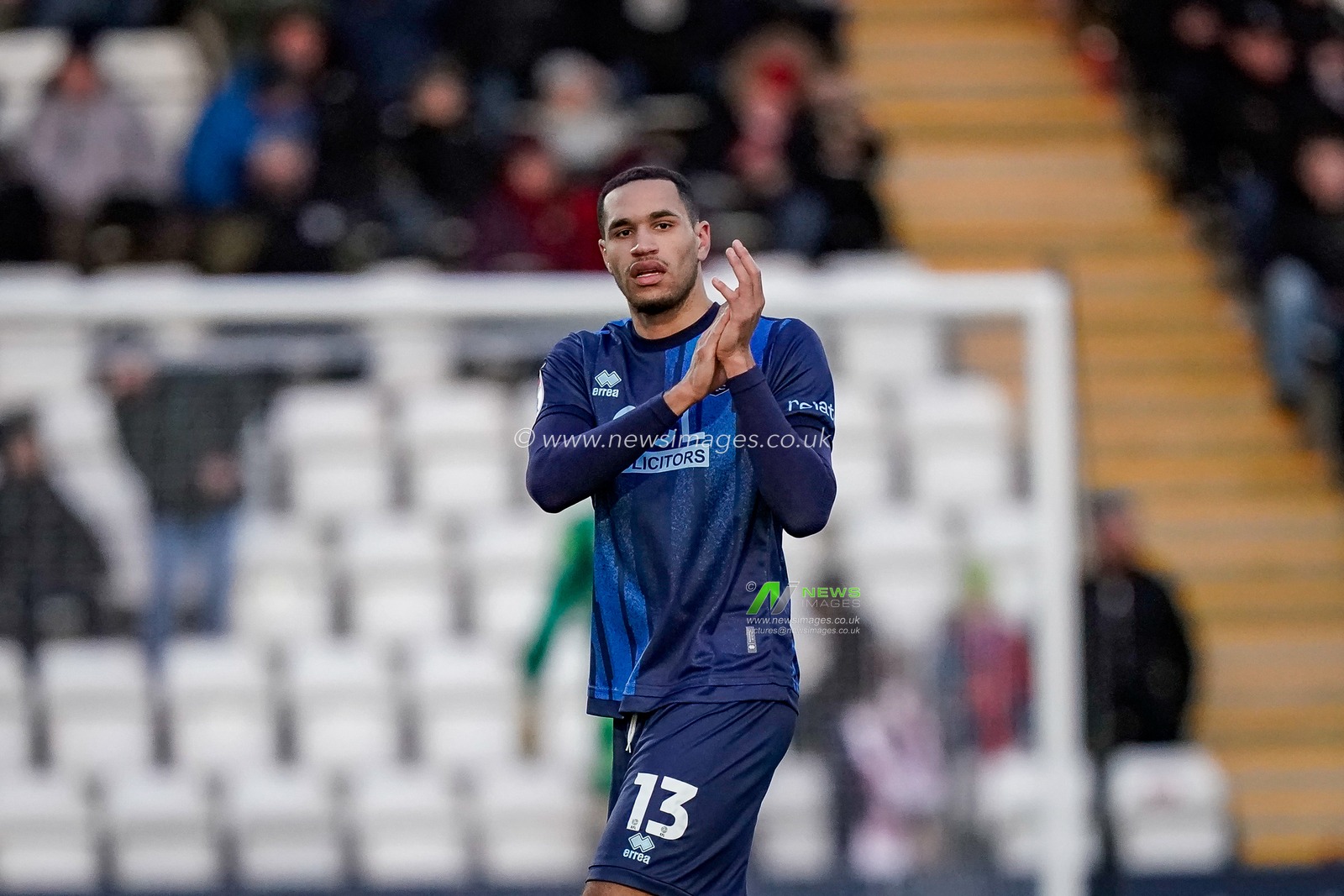 Jon Russell of Mansfield Town applauds the fans after being substituted during the Sky Bet League 1 match Stevenage vs Mansfield Town at Lamex Stadium, Stevenage, United Kingdom, 24th January 2026

(Photo by Maynard Manyowa/News Images)