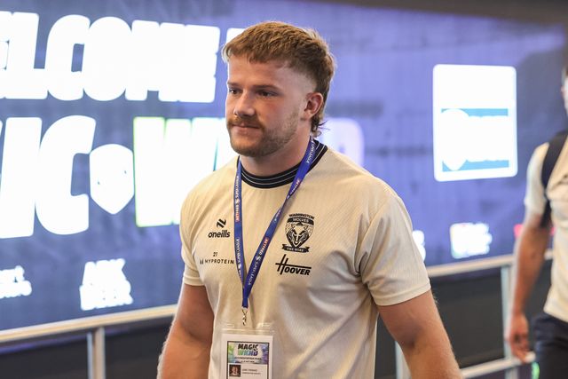 Luke Thomas of Warrington Wolves arrives arrives during the Betfred Super League Magic Weekend match Leigh Leopards vs Warrington Wolves at Hill Dickinson Stadium, Liverpool, United Kingdom on 04 July 2026

(Photo by Mark Cosgrove/News Images)