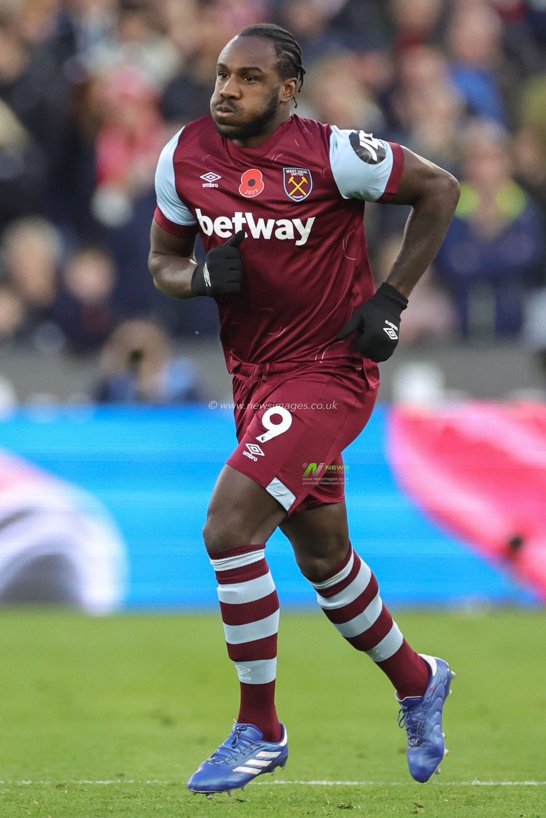 Michail Antonio #9 of West Ham United during the Premier League match West Ham United vs Nottingham Forest at London Stadium, London, United Kingdom, 12th November 2023

(Photo by Mark Cosgrove/News Images)