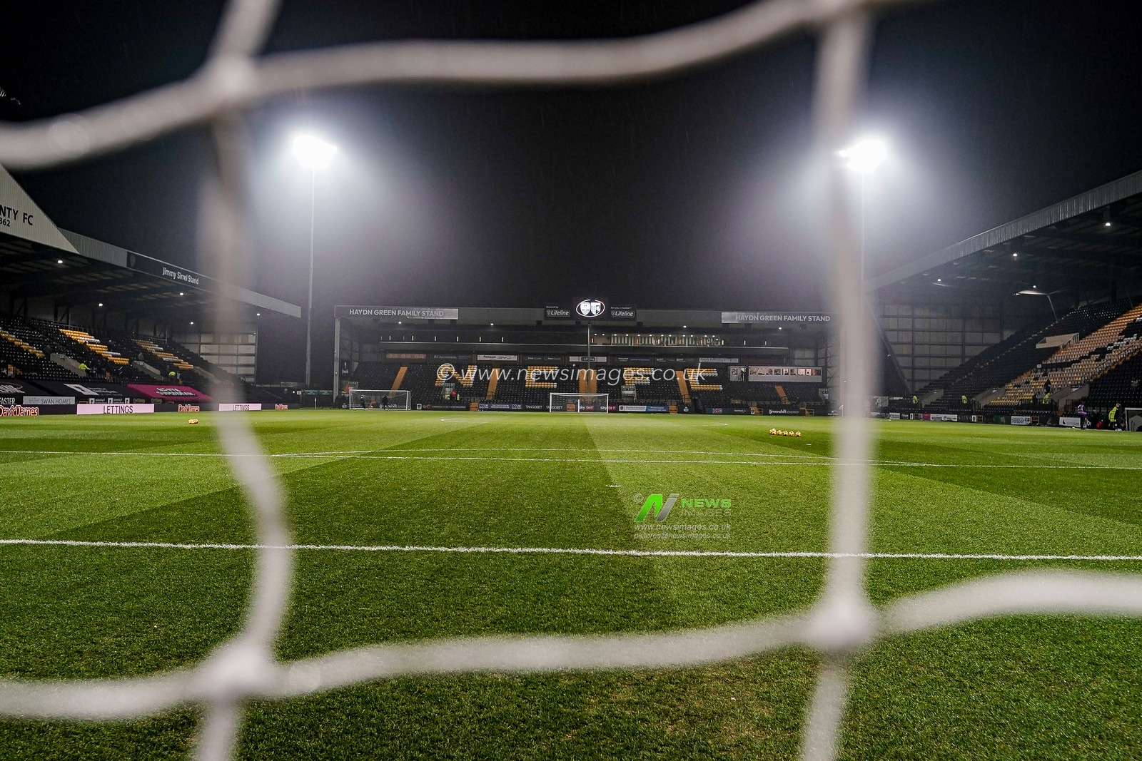 A general view of the stadium stands and the pitch during the Sky Bet League 2 match Notts County vs Gillingham at Meadow Lane, Nottingham, United Kingdom, 3rd February 2026

(Photo by Maynard Manyowa/News Images)