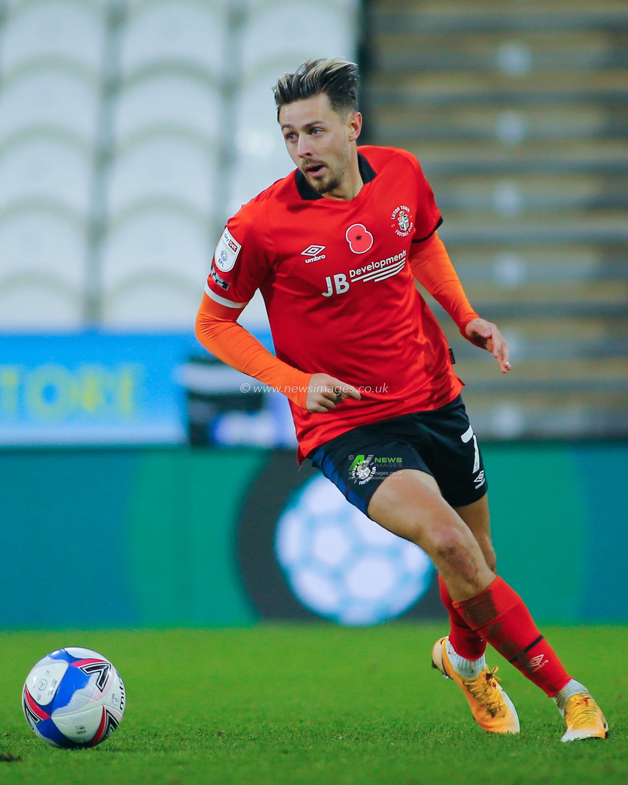 Harry Cornick #7 of Luton Town .