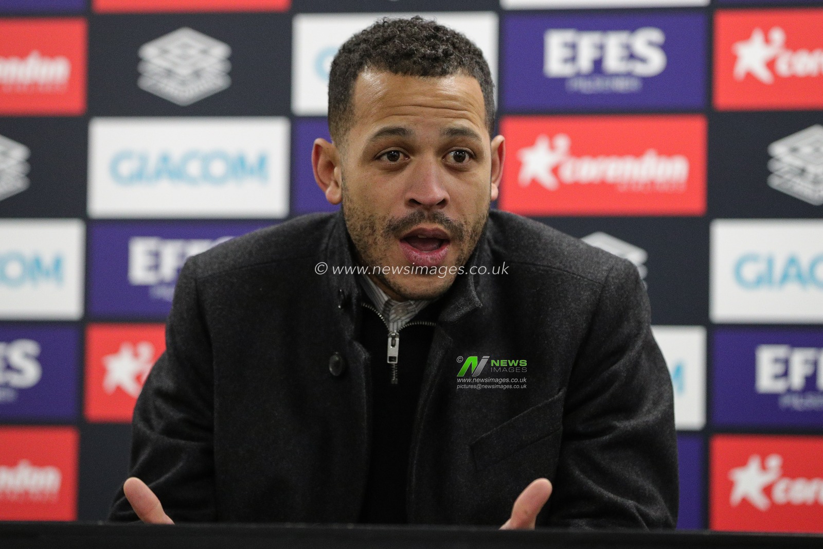 Hull City manager Liam Rosenior speaks with the media after the Sky Bet Championship match Hull City vs Sunderland at MKM Stadium, Hull, United Kingdom, 17th December 2022

(Photo by James Heaton/News Images)