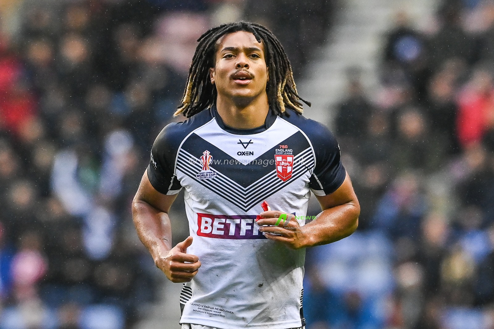 Dom Young of England during the Rugby League World Cup 2021 Quarter Final match England vs Papua New Guinea at DW Stadium, Wigan, United Kingdom, 5th November 2022

(Photo by Craig Thomas/News Images)