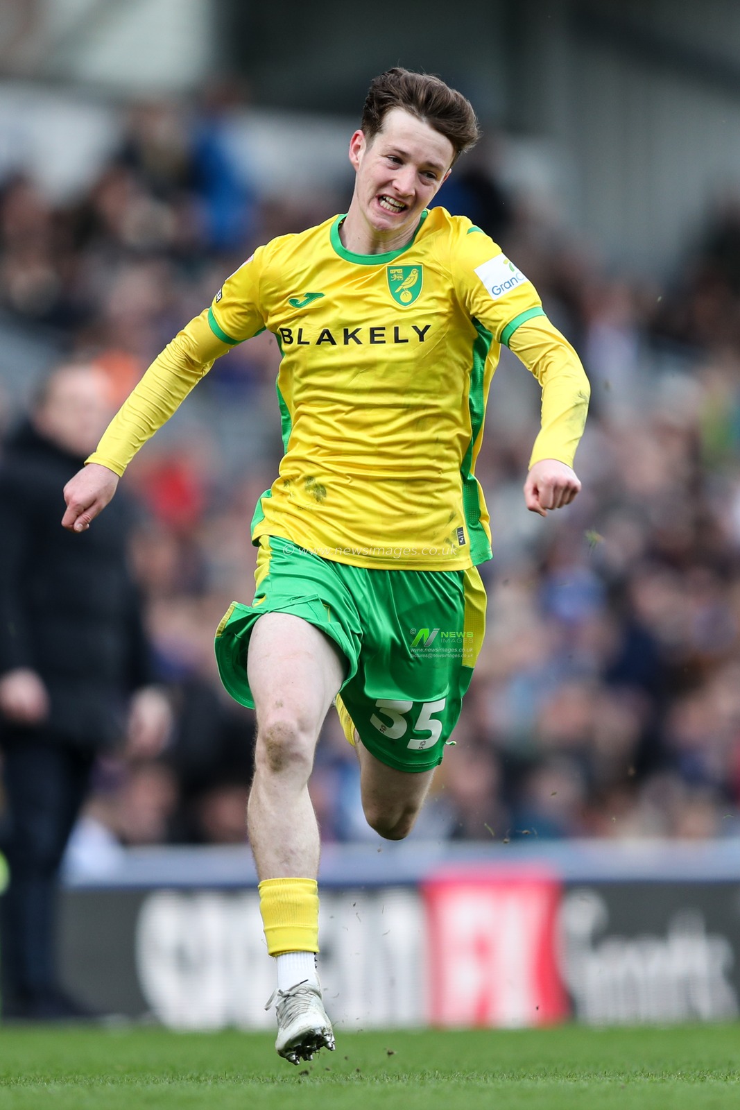 Kellen Fisher of Norwich City running after the ball during the Sky Bet Championship match Blackburn Rovers vs Norwich City at Ewood Park, Blackburn, United Kingdom, 1st March 2025

(Photo by Jorge Horsted/News Images)