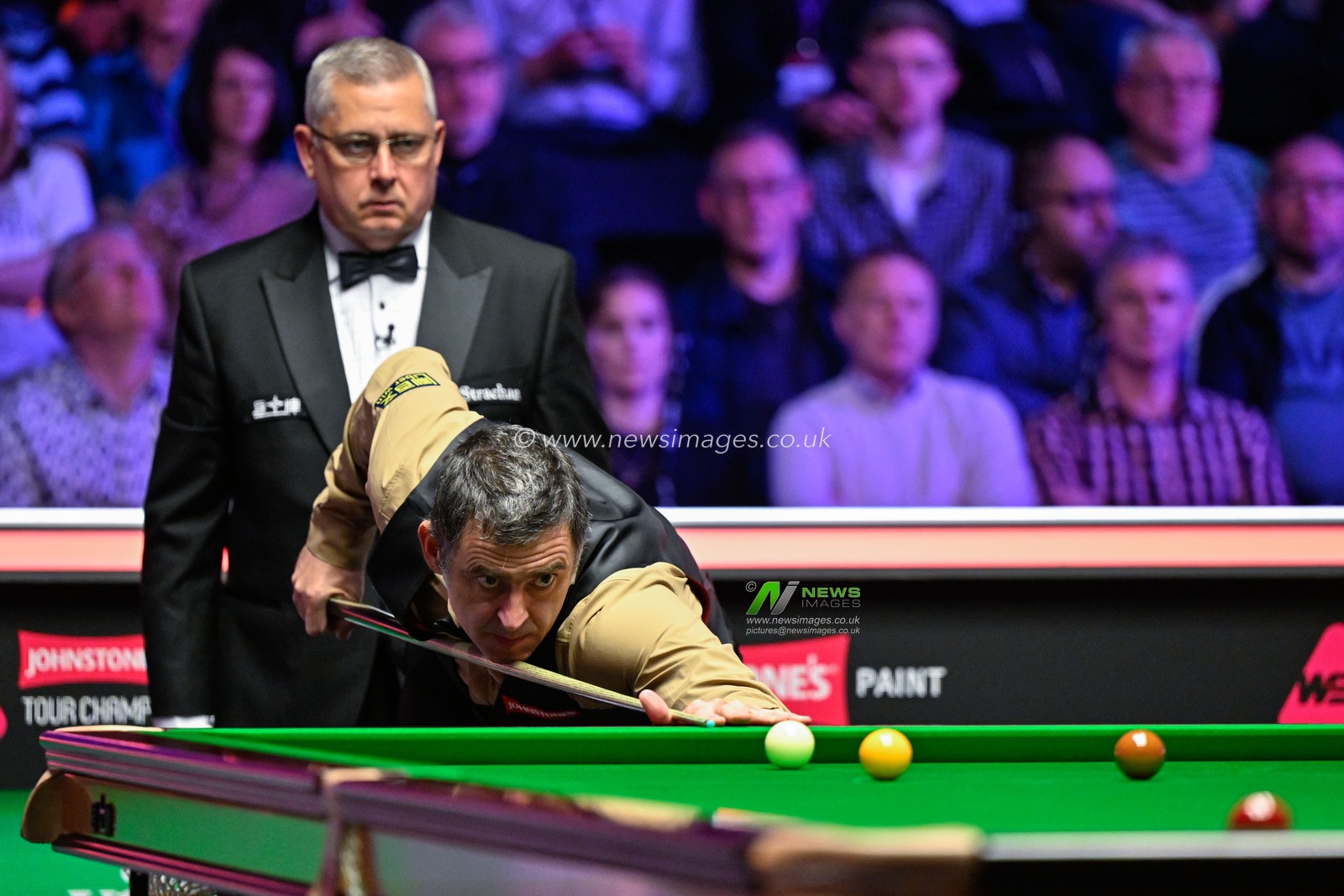 Ronnie O'Sullivan takes a shot, during the Johnstoneâ€™s Paint Tour Championships at Manchester Central, Manchester, United Kingdom, 5th April 2024

(Photo by Cody Froggatt/News Images)