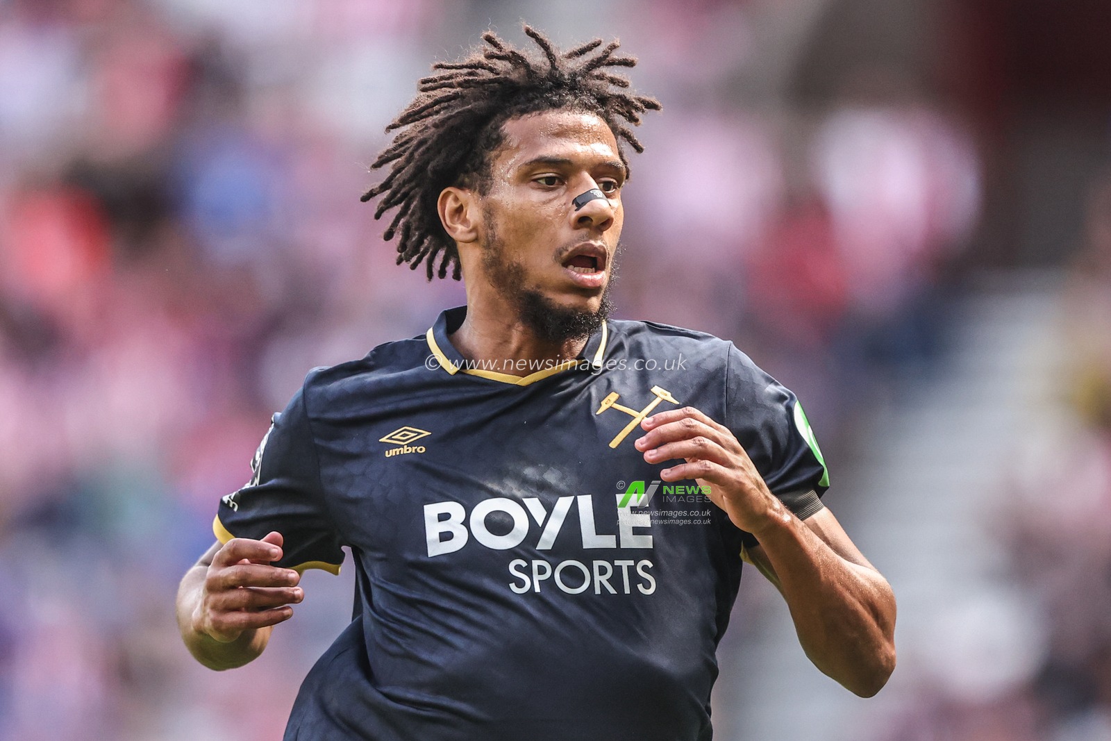 Jean-Clair Todibo West Ham United during the Premier League match Sunderland vs West Ham United at Stadium Of Light, Sunderland, United Kingdom, 16th August 2025

(Photo by Alfie Cosgrove/News Images)