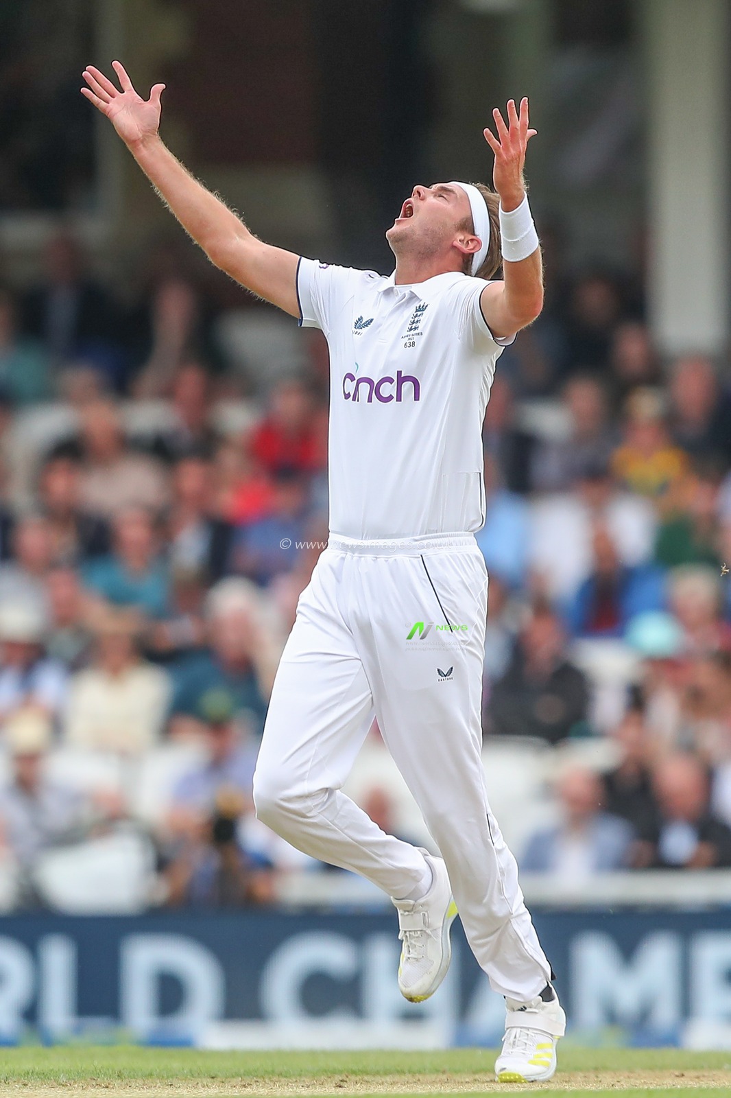 Stuart Broad of England reacts during the LV= Insurance Ashes Fifth Test Series Day One England v Australia at The Kia Oval, London, United Kingdom, 27th July 2023

(Photo by Gareth Evans/News Images)