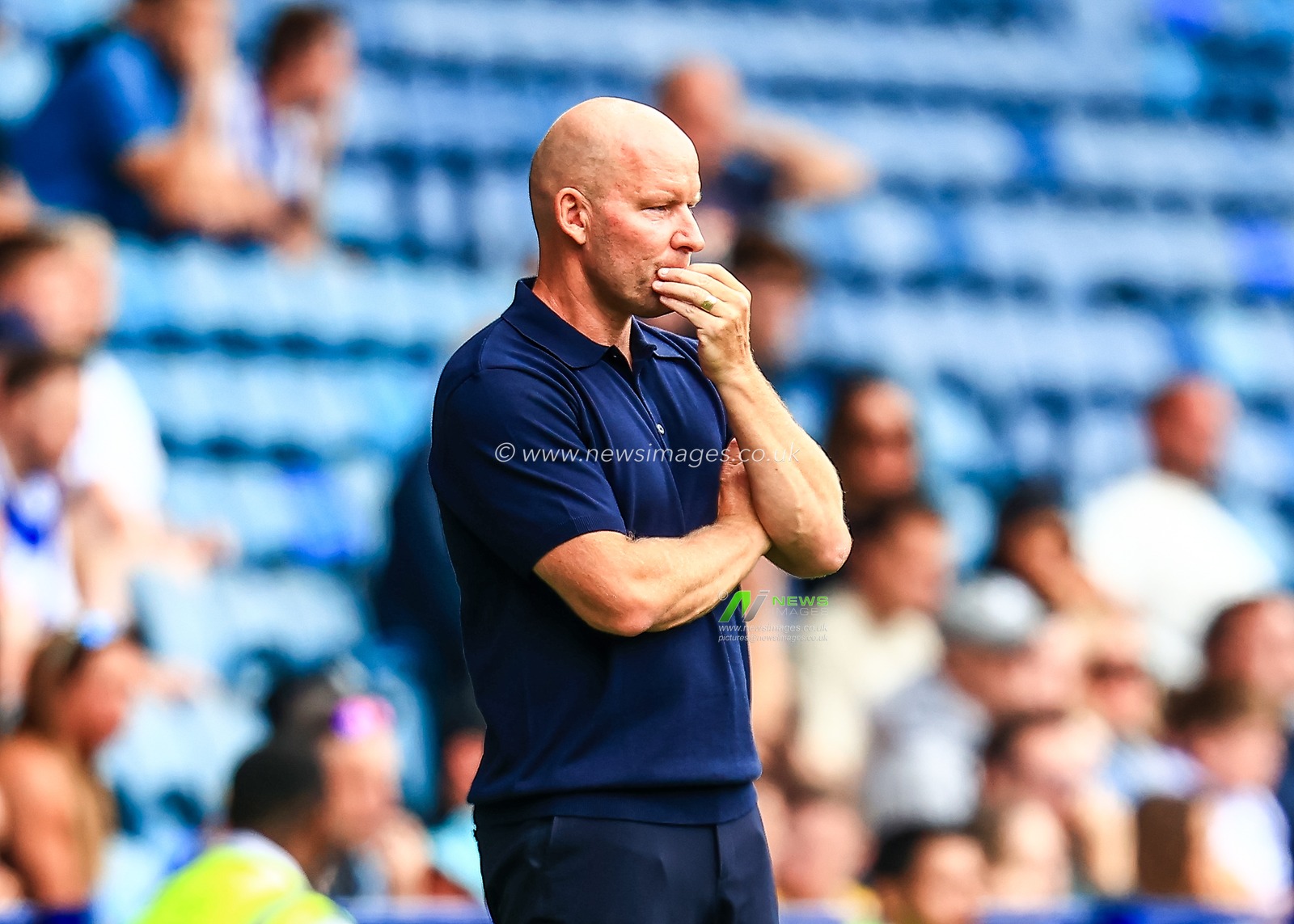 Henrik Pedersen Sheffield Wednesday manager during the Sky Bet Championship match Sheffield Wednesday vs Stoke City at Hillsborough, Sheffield, United Kingdom, 16th August 2025

(Photo by Richard Bierton/News Images)