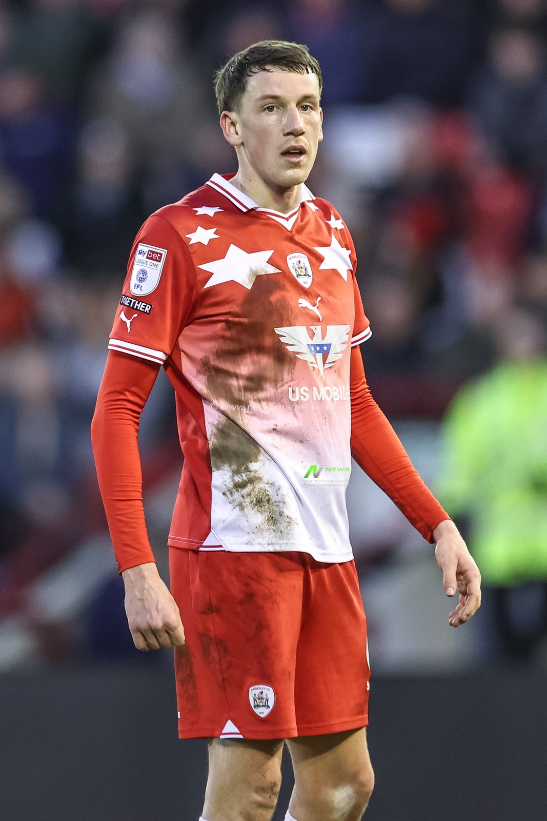 MaÃ«l de Gevigney of Barnsley during the Sky Bet League 1 match Barnsley vs Exeter City at Oakwell, Barnsley, United Kingdom, 27th January 2024

(Photo by Mark Cosgrove/News Images)