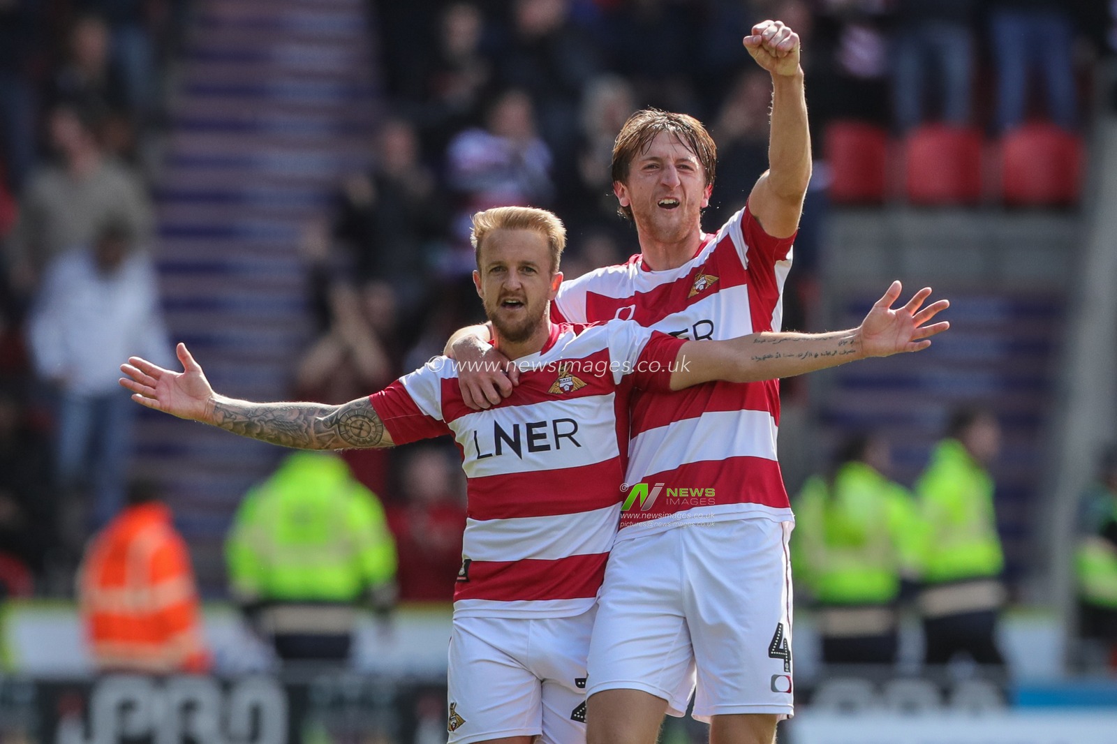 7th September 2019, Keepmoat Stadium, Doncaster, England; Sky Bet League One Football, Doncaster Rovers vs Rotherham United ; James Coppinger (26) of Doncaster Rovers celebrates his goal to make it 1-1 with , Tom Anderson



Credit: Mark Cosgrove/News Images

English Football League images are subject to DataCo Licence