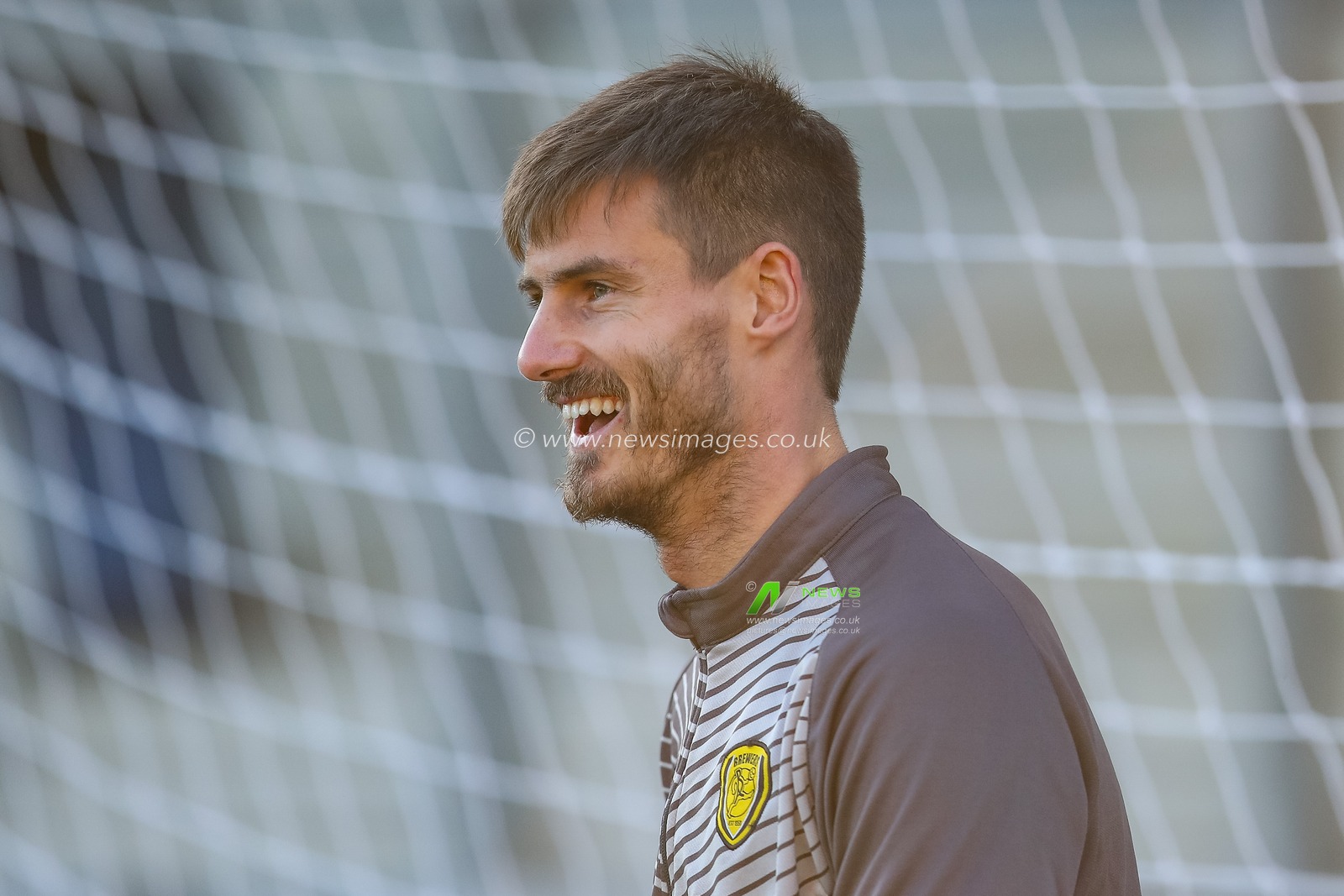 Ben Garratt #1 of Burton Albion during the pre-game warm up ahead of the Sky Bet League 1 match Burton Albion vs Plymouth Argyle at Pirelli Stadium, Burton upon Trent, United Kingdom, 19th November 2022

(Photo by Gareth Evans/News Images)