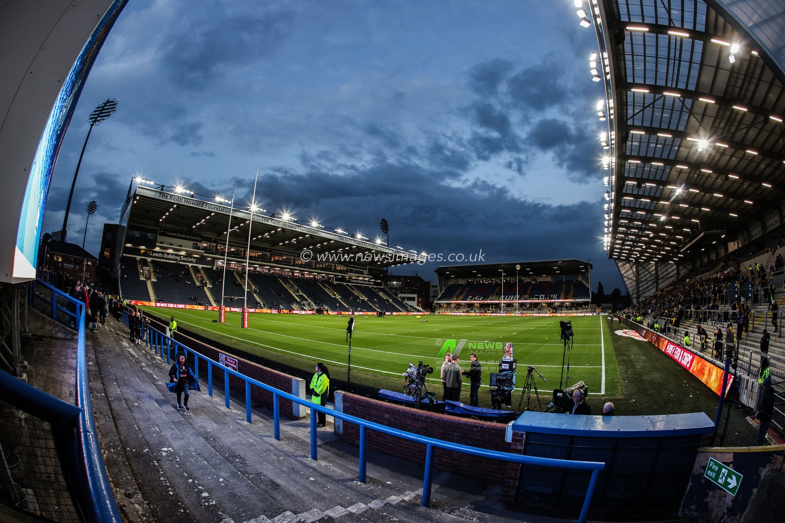 A general view of Headingley Stadium ahead of the Betfred Super League play-off Eliminator 1 match Leeds Rhinos vs St Helens at Headingley Stadium, Leeds, United Kingdom, 27th September 2025

(Photo by Alfie Cosgrove/News Images)