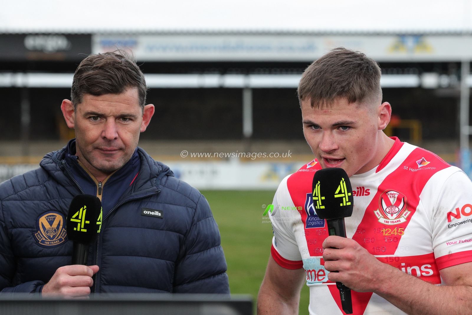 Paul Wellens Head Coach of St Helens and Jack Welsby #1 of St Helens speak with the media after the Betfred Super League Round 2 match Castleford Tigers vs St Helens at The Mend-A-Hose Jungle, Castleford, United Kingdom, 26th February 2023

(Photo by James Heaton/News Images)