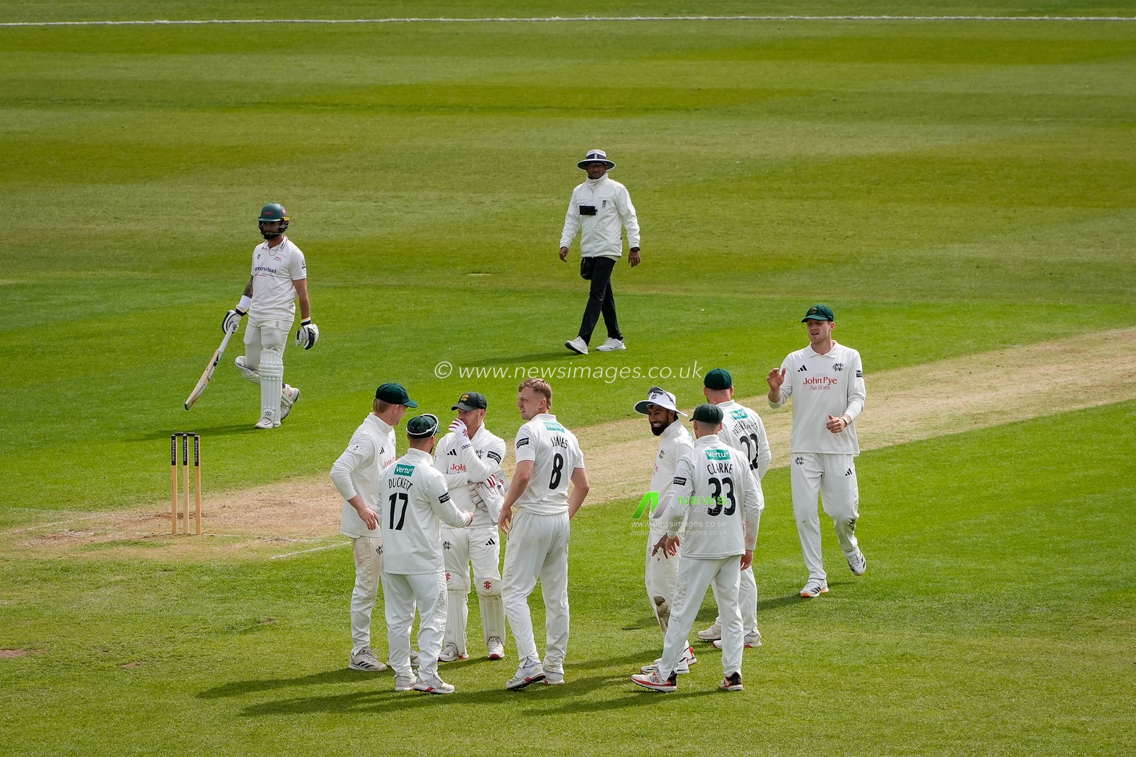 Nottinghamshire celebrate the wicket of Rishi Patel during the County Championship Division One day 3 Leicestershire vs Nottinghamshire at Grace Road, Leicester, United Kingdom on 03 May 2026

(Photo by Maynard Manyowa/News Images)