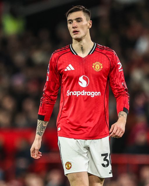 Benjamin Sesko of Manchester Untied during the Premier League match Manchester United vs Newcastle United at Old Trafford, Manchester, United Kingdom, 26th December 2025

(Photo by Alfie Cosgrove/News Images)

*** GER AUT SUI OUT ***