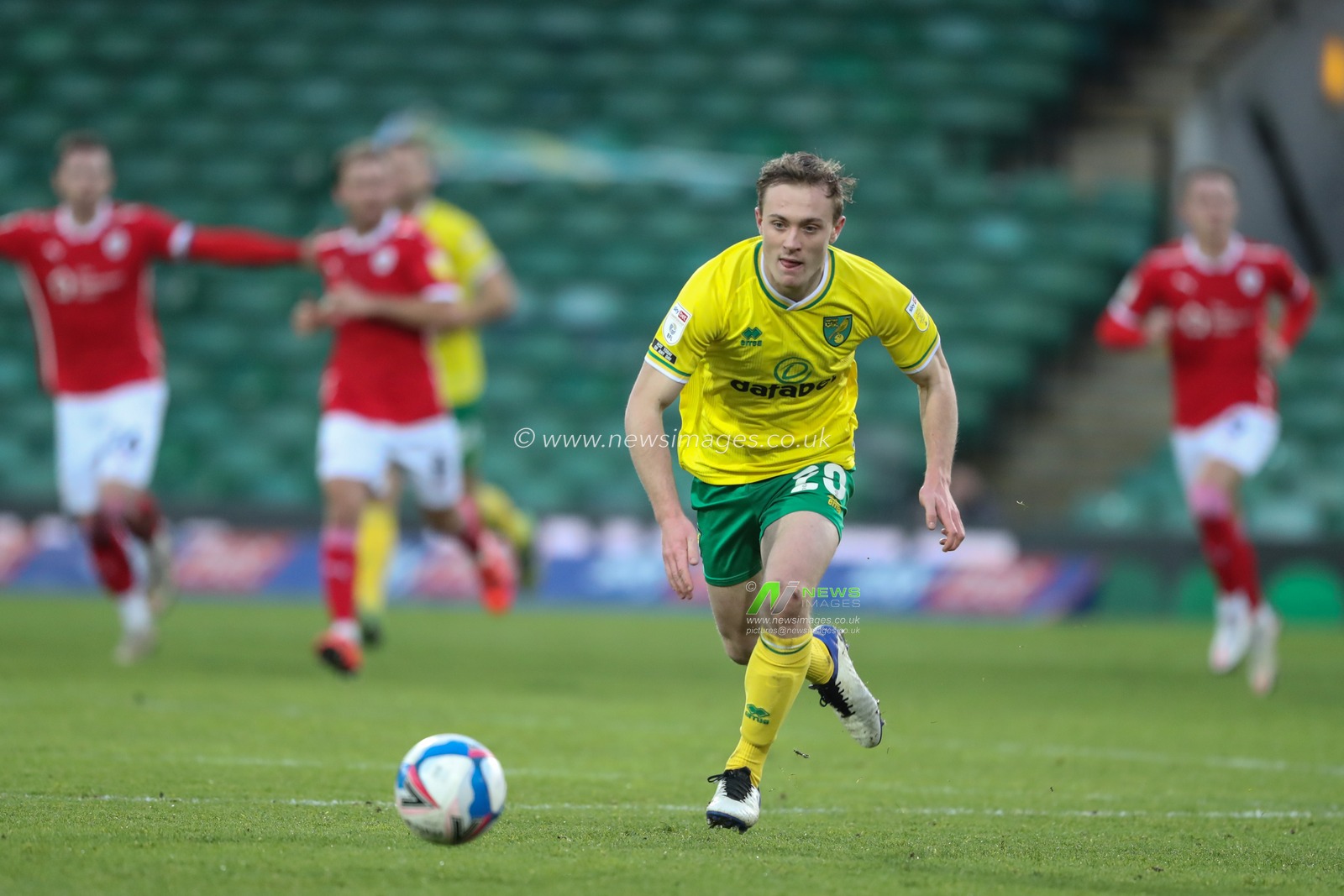 Oliver Skipp #20 of Norwich City in action during the game