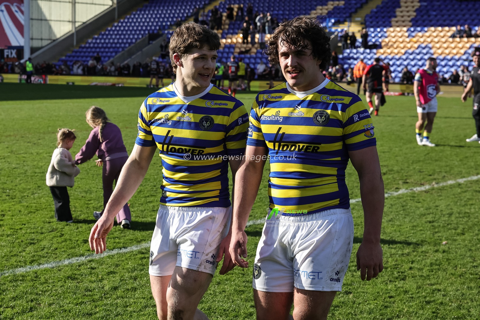 Jake Thewlis of Warrington Wolves and Max Wood of Warrington Wolves during the Betfred Challenge Cup round 4 match Goole Vikings vs Warrington Wolves at The Halliwell Jones Stadium, Warrington, United Kingdom on 14 March 2026

(Photo by Mark Cosgrove/News Images)