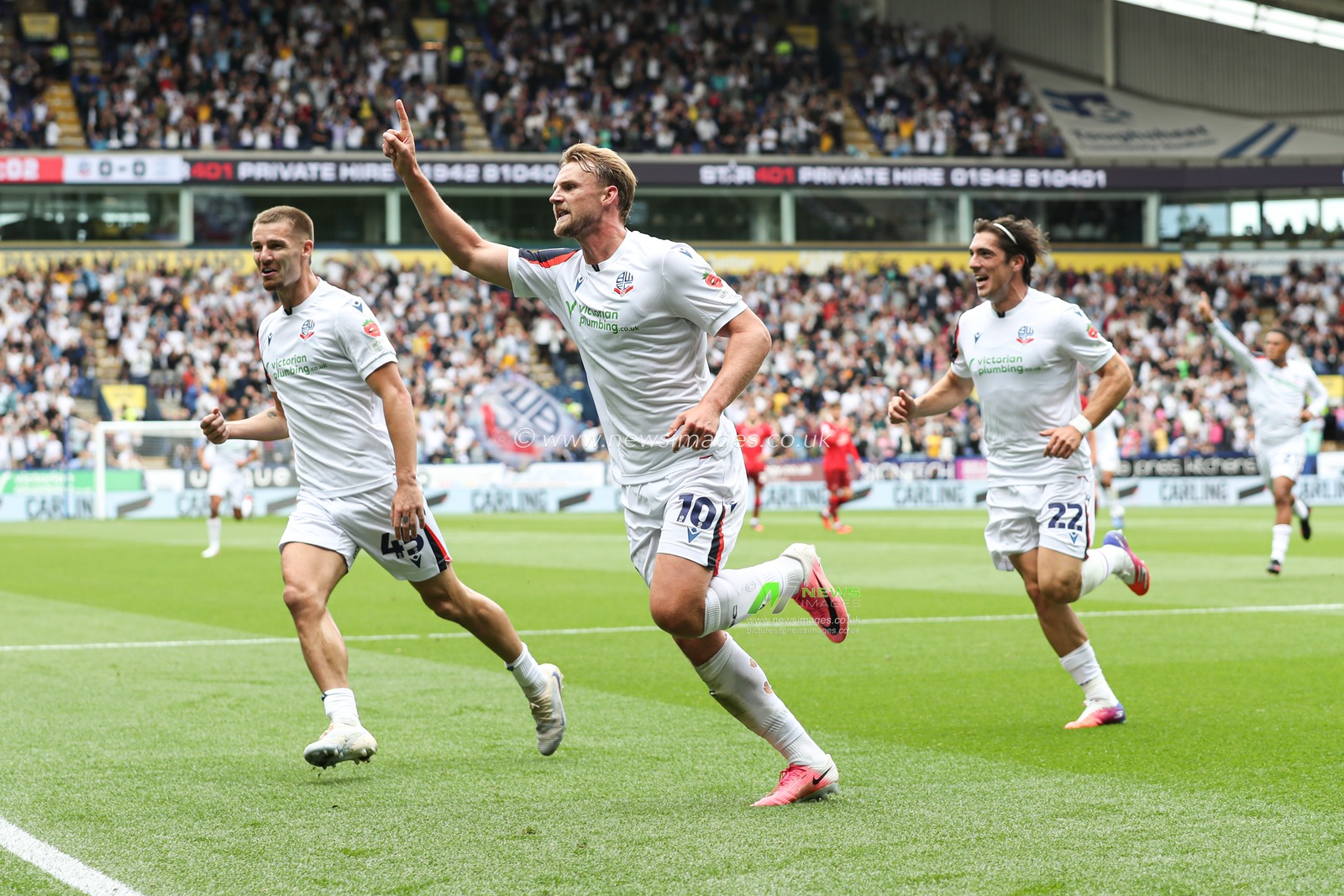 Callum Lang of Preston North End celebrates after scoring to make it 1-0 during the Sky Bet Championship match Bolton Wanderers vs Preston North End at Toughsheet Community Stadium, Bolton, United Kingdom on 15 August 2026

(Photo by Jorge Horsted/News Images)