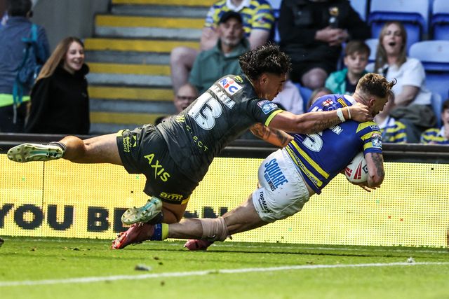 Betfred Super League round 15 Warrington Wolves v Leeds Rhinos