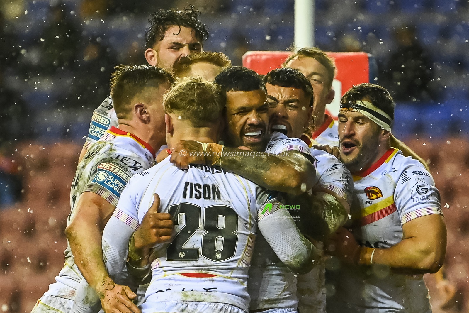 Manu Maâ€™u #26 of Catalans Dragons celebrates his try during the Betfred Super League Round 4 match Wigan Warriors vs Catalans Dragons at DW Stadium, Wigan, United Kingdom, 9th March 2023

(Photo by Craig Thomas/News Images)