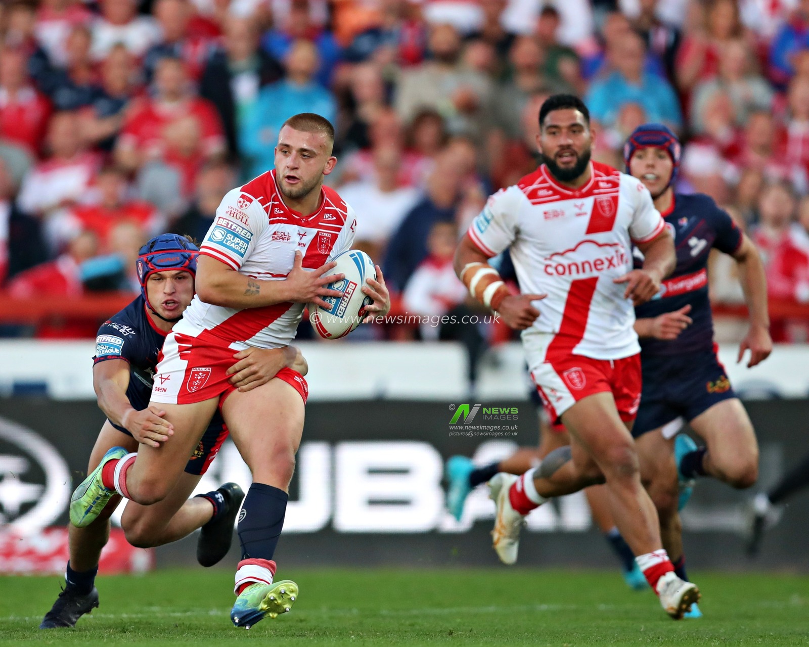 Mikey Lewis of Hull KR during the Betfred Super League Round 13 match Hull KR vs St Helens at Sewell Group Craven Park, Kingston upon Hull, United Kingdom, 30th May 2025

(Photo by Sam Eaden/News Images)