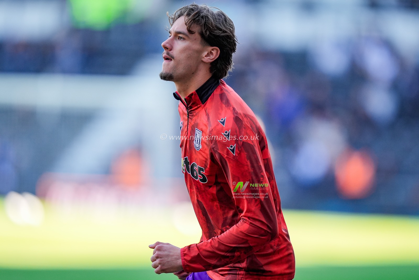Milan Smit of Stoke City in the pregame warmup session  during the Sky Bet Championship match Derby County vs Stoke City at Pride Park Stadium, Derby, United Kingdom on 06 April 2026

(Photo by Maynard Manyowa/News Images)