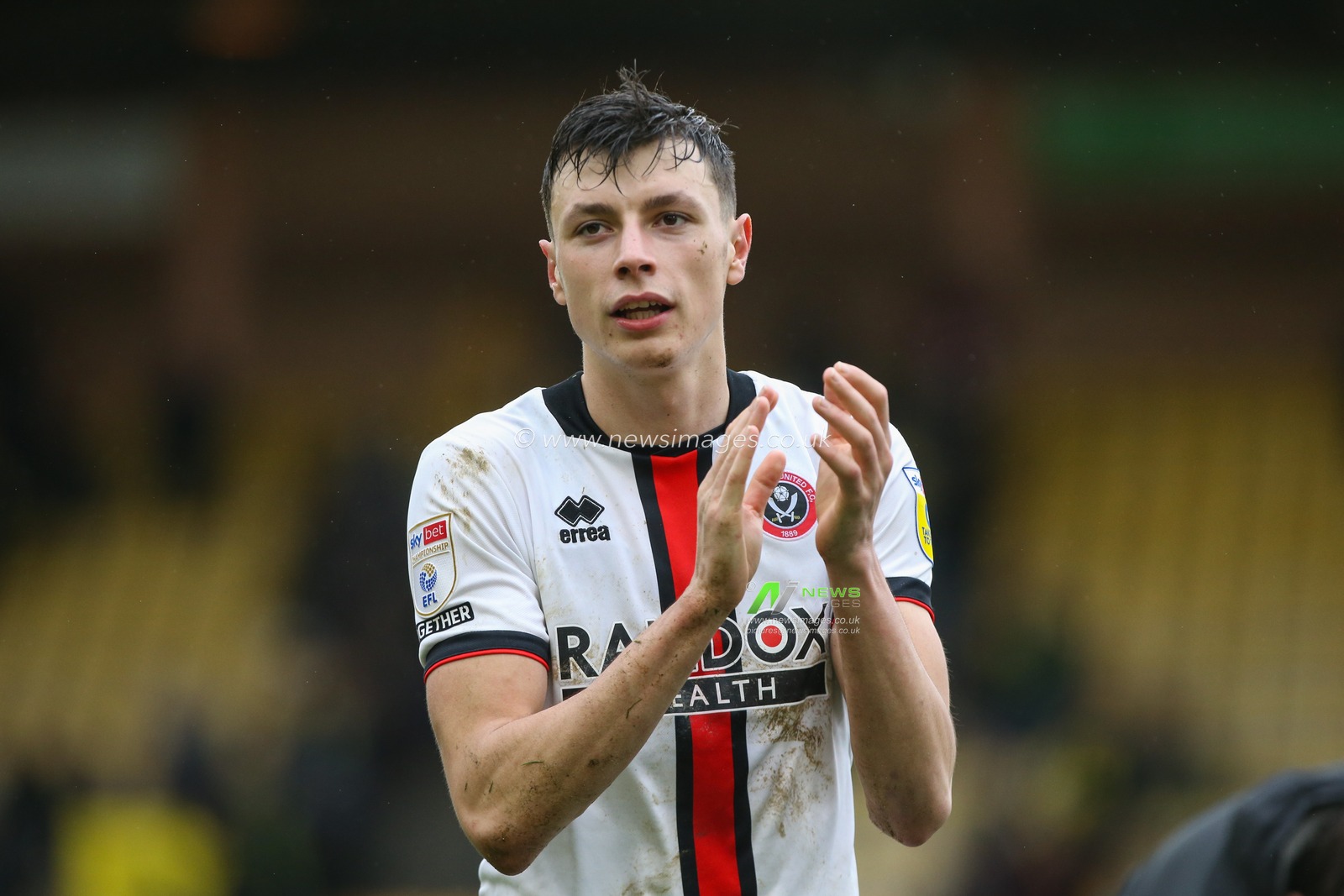 Anel AhmedhodÅ¾iÄ‡ #15 of Sheffield United acknowledges the fans at the final whistle during the Sky Bet Championship match Norwich City vs Sheffield United at Carrow Road, Norwich, United Kingdom, 1st April 2023

(Photo by Arron Gent/News Images)
