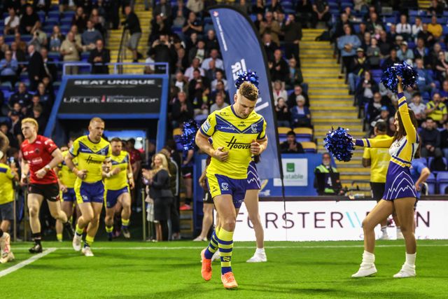 George Williams of Warrington Wolves comes out for the game during the Betfred Super League Round 24 match Warrington Wolves vs Salford Red Devils at Halliwell Jones Stadium, Warrington, United Kingdom, 29th August 2025

(Photo by Alfie Cosgrove/News Images)