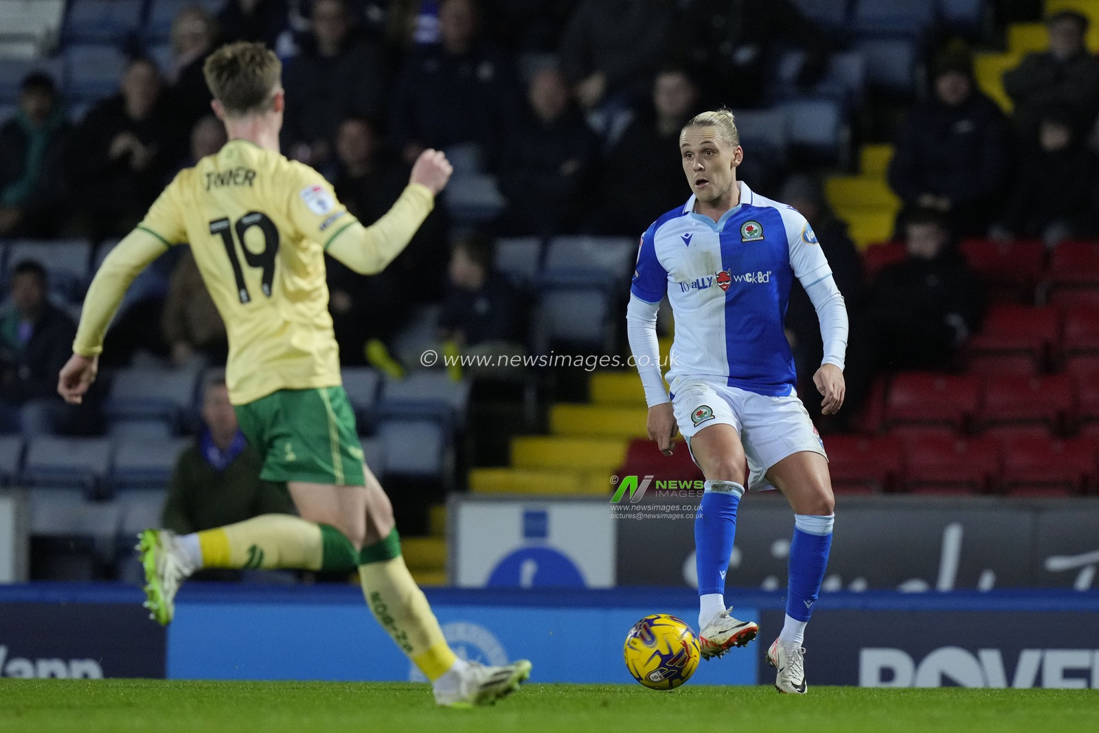 ArnÃ³r SigurÃ°sson #7 of Blackburn Rovers under pressure from George Tanner #19 of Bristol City during the Sky Bet Championship match Blackburn Rovers vs Bristol City at Ewood Park, Blackburn, United Kingdom, 12th December 2023

(Photo by Steve Flynn/News Images)