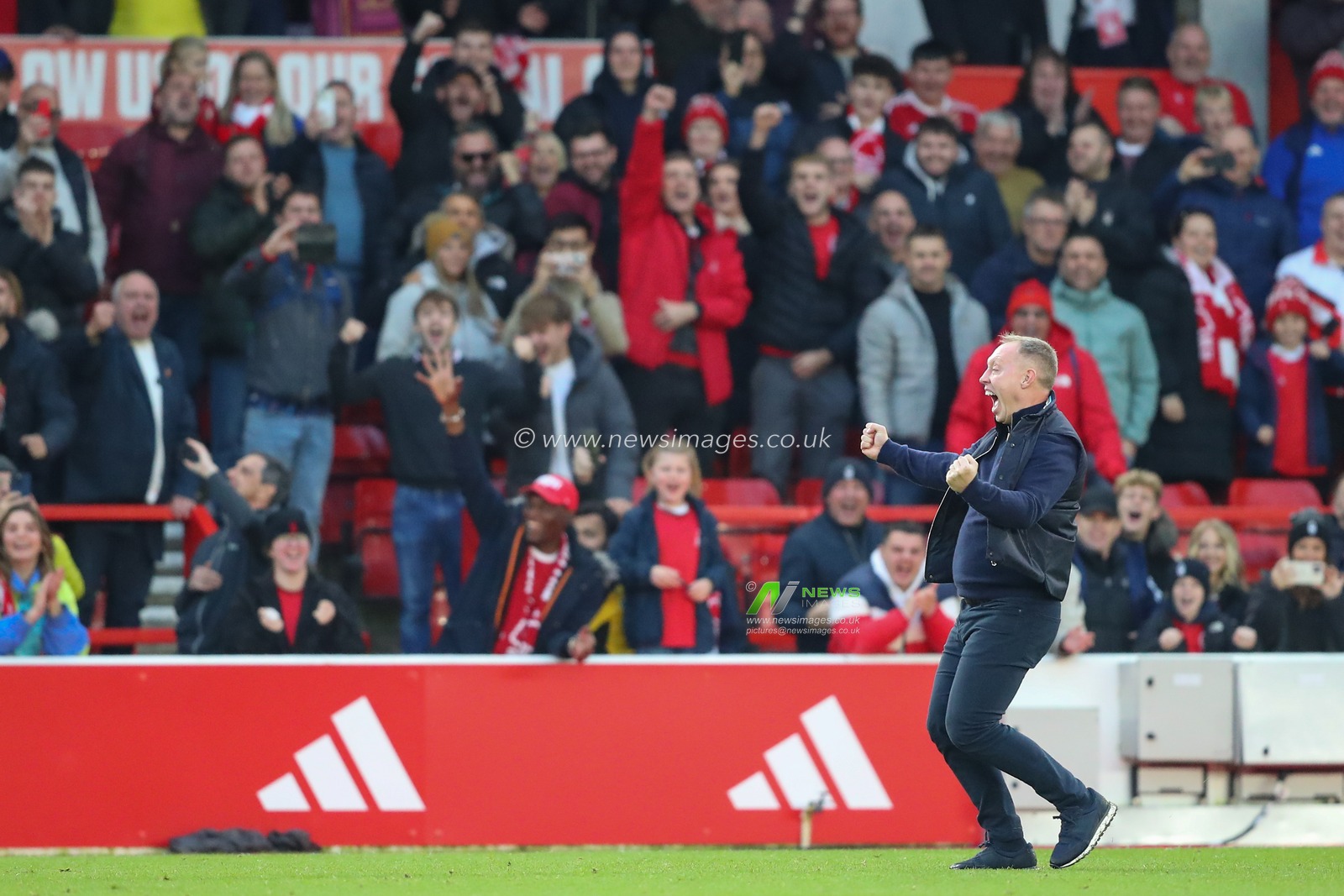 Steve Cooper manager of Nottingham Forest celebrates his teams win after the Premier League match Nottingham Forest vs Aston Villa at City Ground, Nottingham, United Kingdom, 5th November 2023

(Photo by Gareth Evans/News Images)