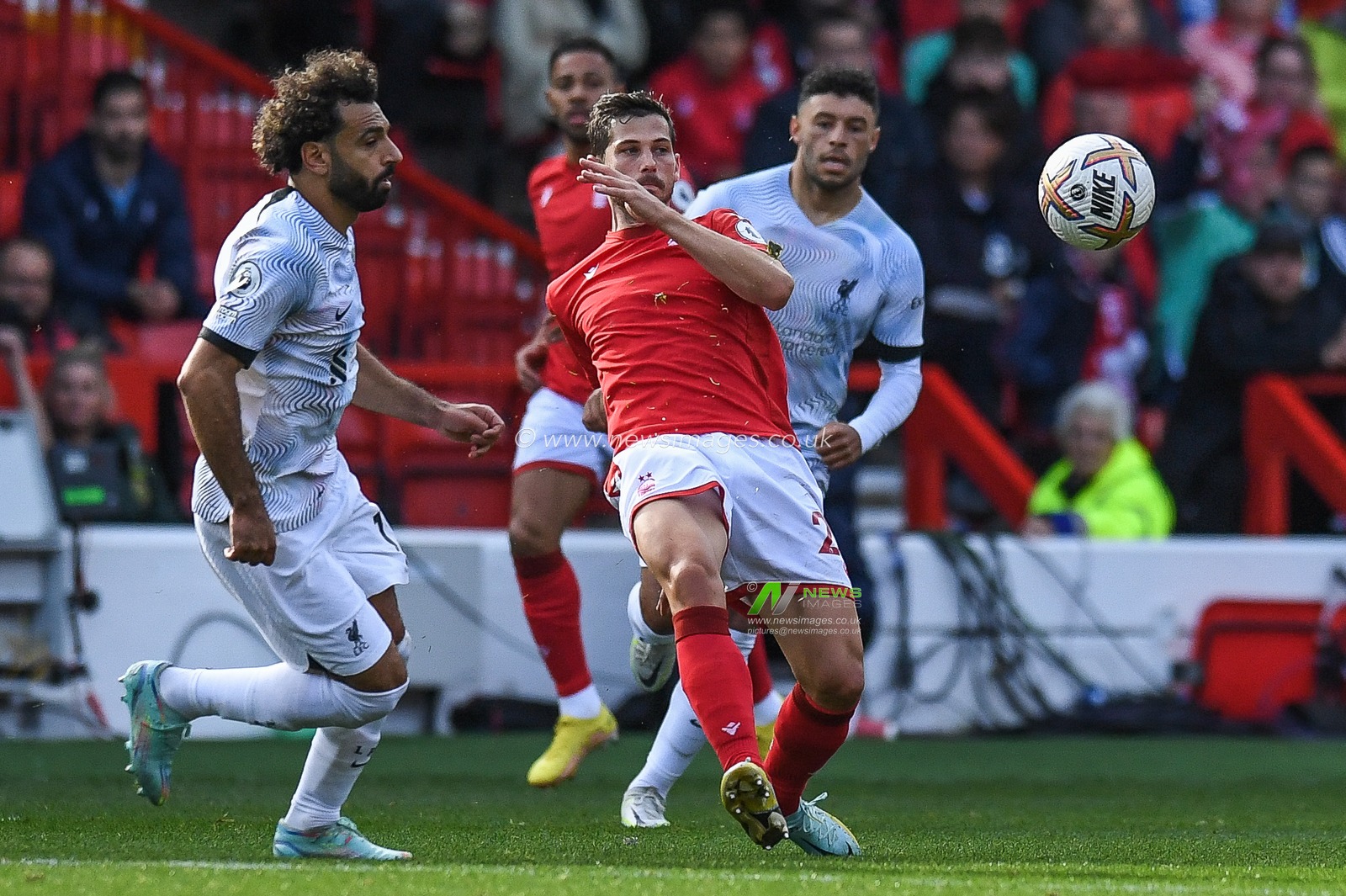 Remo Freuler #23 of Nottingham Forest Under pressure from Mohamed Salah #11 of Liverpool during the Premier League match Nottingham Forest vs Liverpool at City Ground, Nottingham, United Kingdom, 22nd October 2022

(Photo by Mike Jones/News Images)