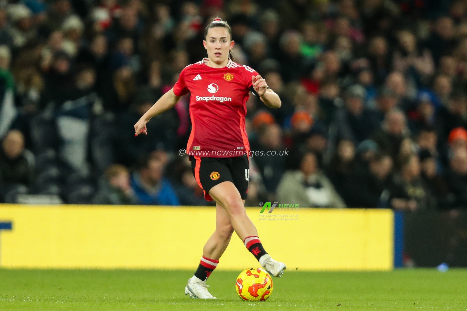Maya Le Tissier of Manchester United Women runs with the ball during the Barclays Women's Super League match Tottenham Hotspurâ€™s Women vs Manchester United Women at Tottenham Hotspur Stadium, 2nd February 2025

(Photo by Izzy Poles/News Images)