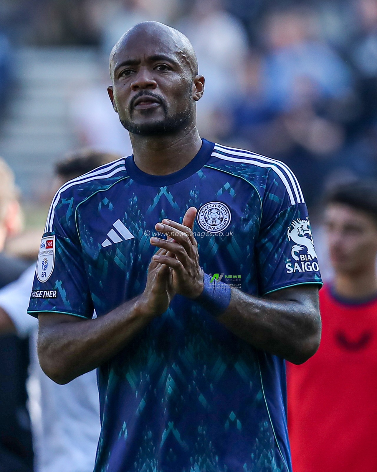 Jordan Ayew of Leicester City claps away fans after the Sky Bet Championship match Preston North End vs Leicester City at Deepdale, Preston, United Kingdom, 16th August 2025

(Photo by Jorge Horsted/News Images)