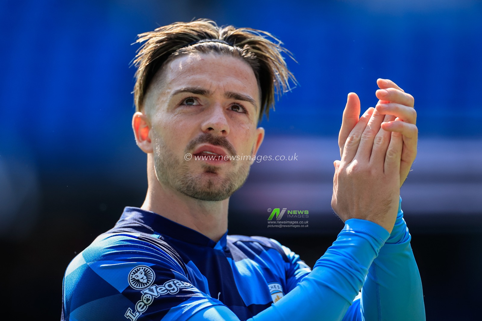 Jack Grealish #10 of Manchester City applauds the fans in the pregame warmup session during the Premier League match Manchester City vs Chelsea at Etihad Stadium, Manchester, United Kingdom, 21st May 2023

(Photo by Conor Molloy/News Images)